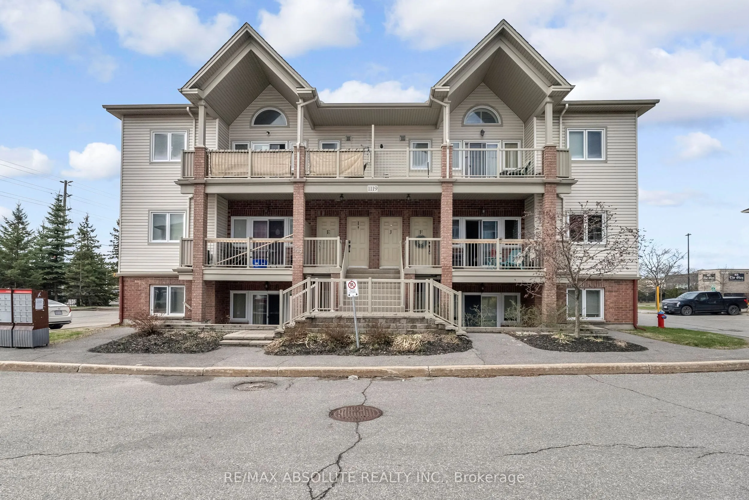 1119 Stittsville Main Street, #F