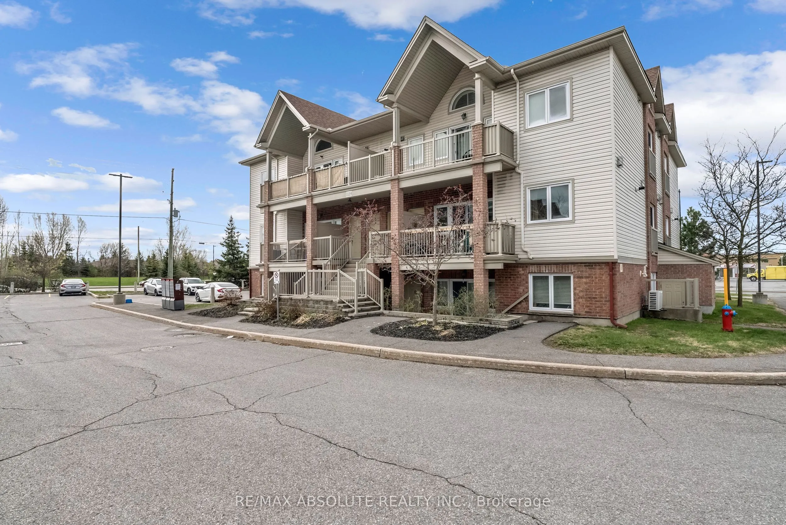 1119 Stittsville Main Street, #F
