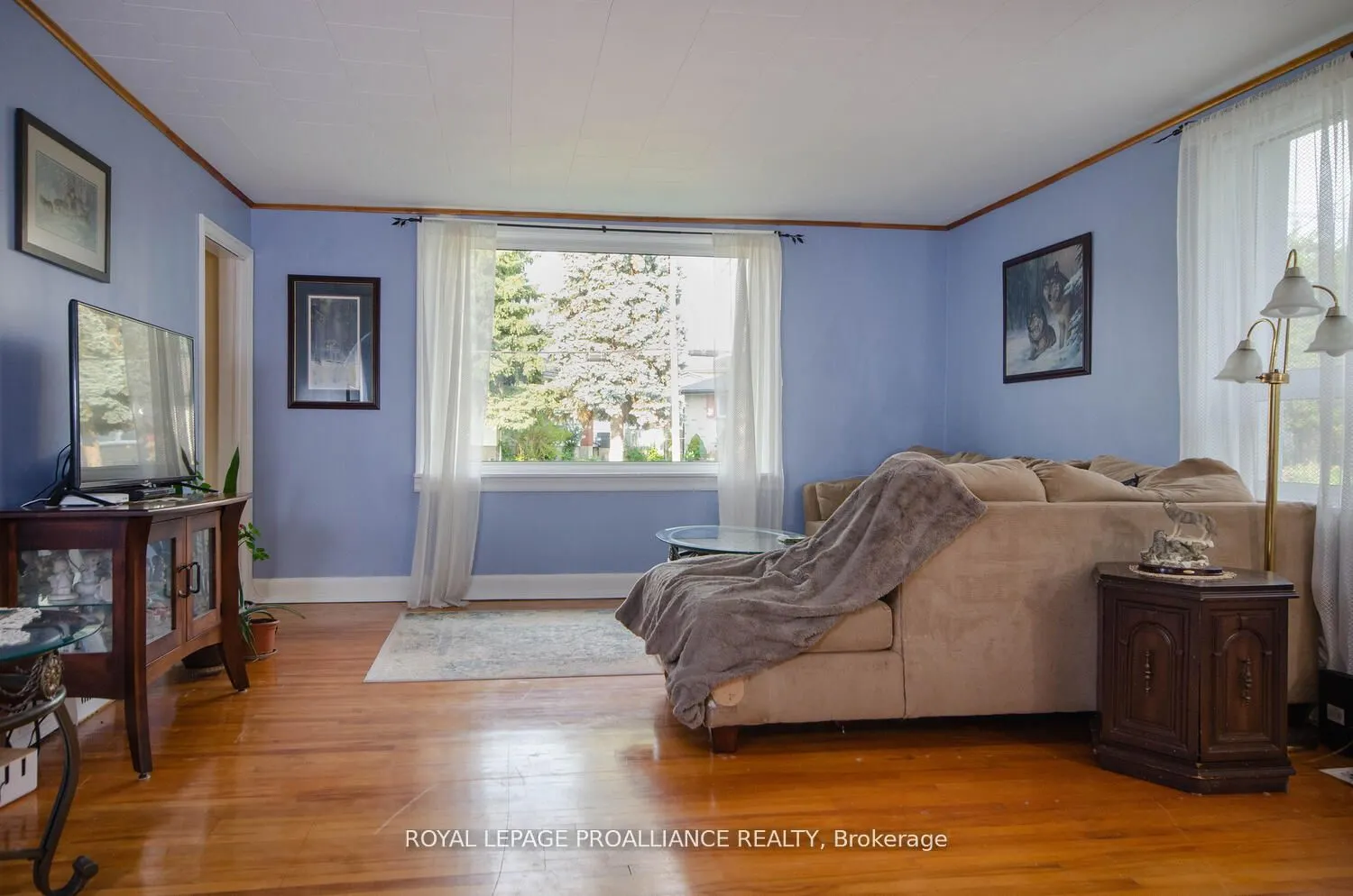 160 Hope Street N