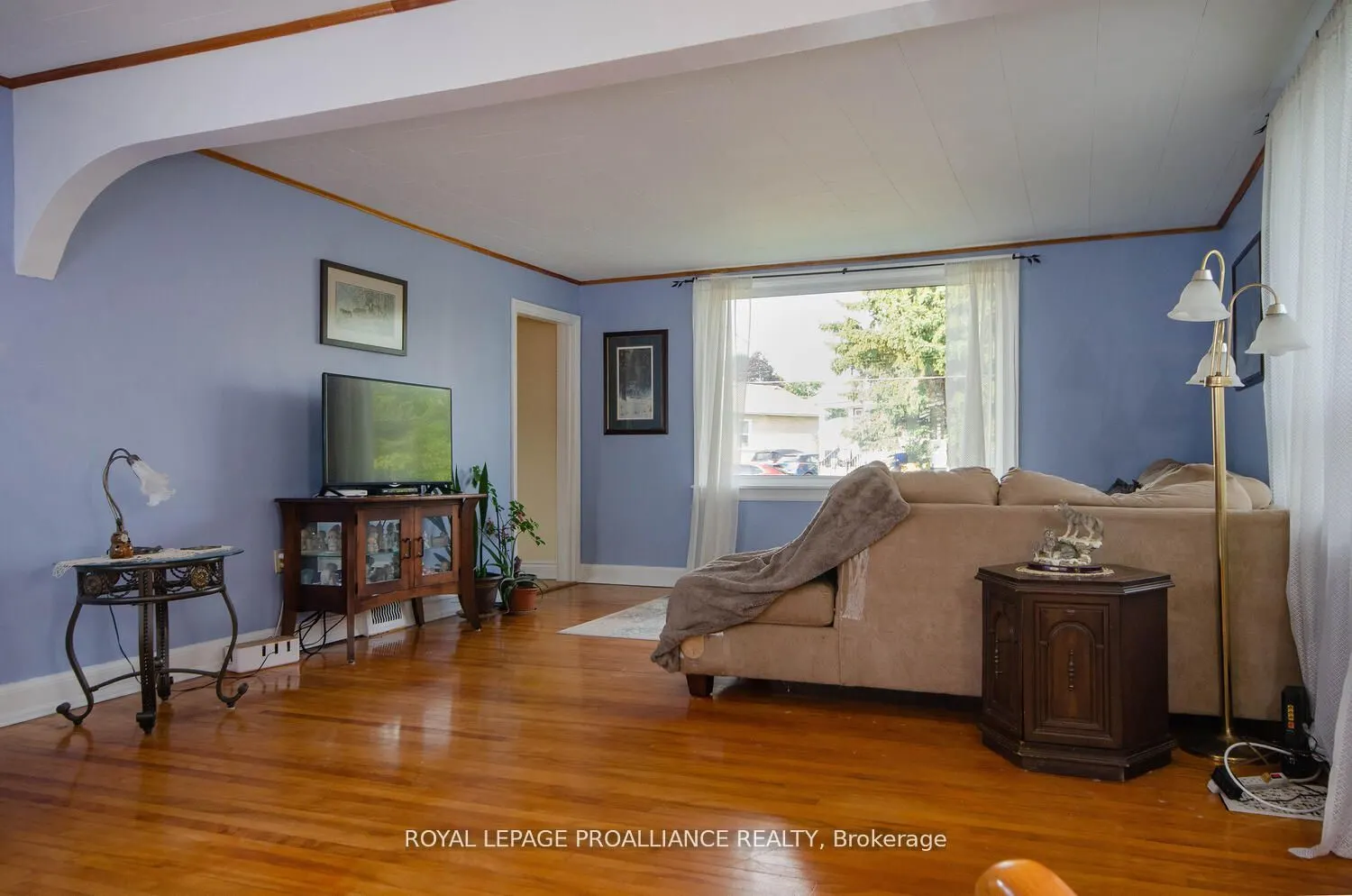 160 Hope Street N