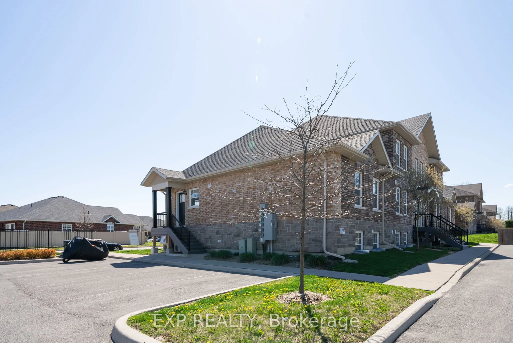 450 Lonsberry Drive, #306