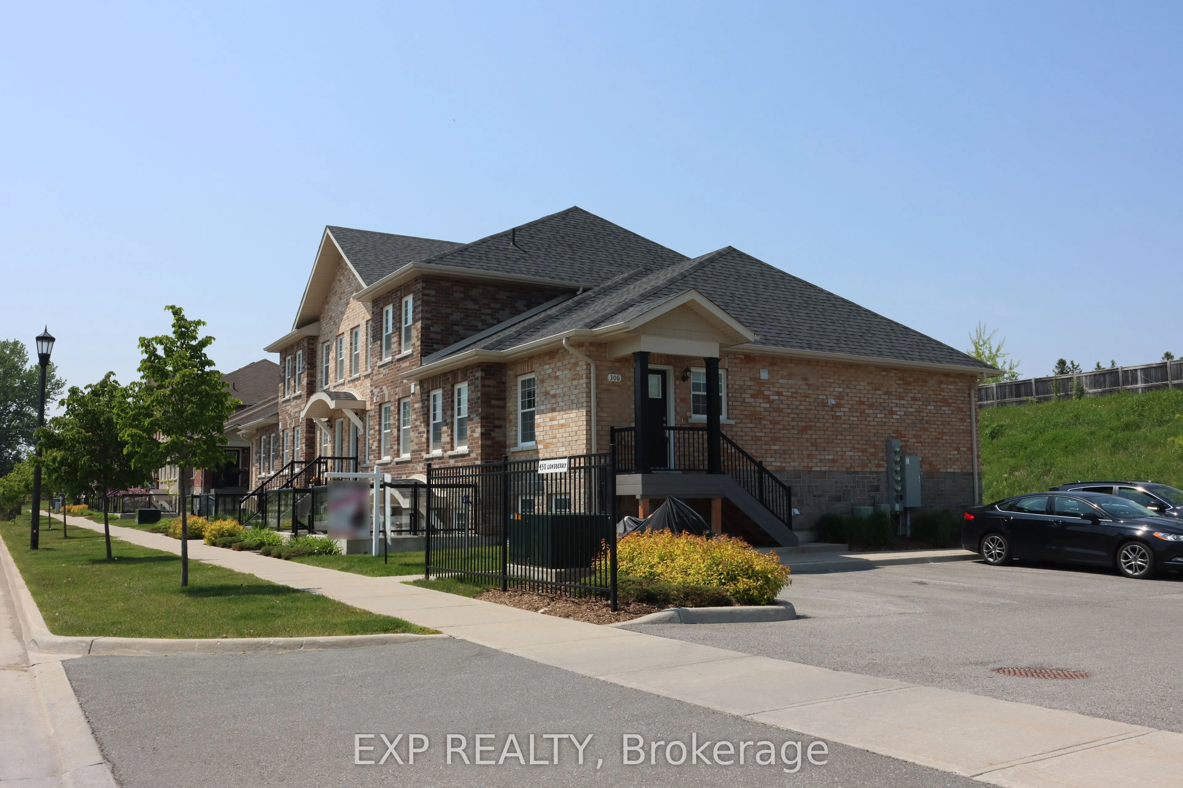 450 Lonsberry Drive, #306