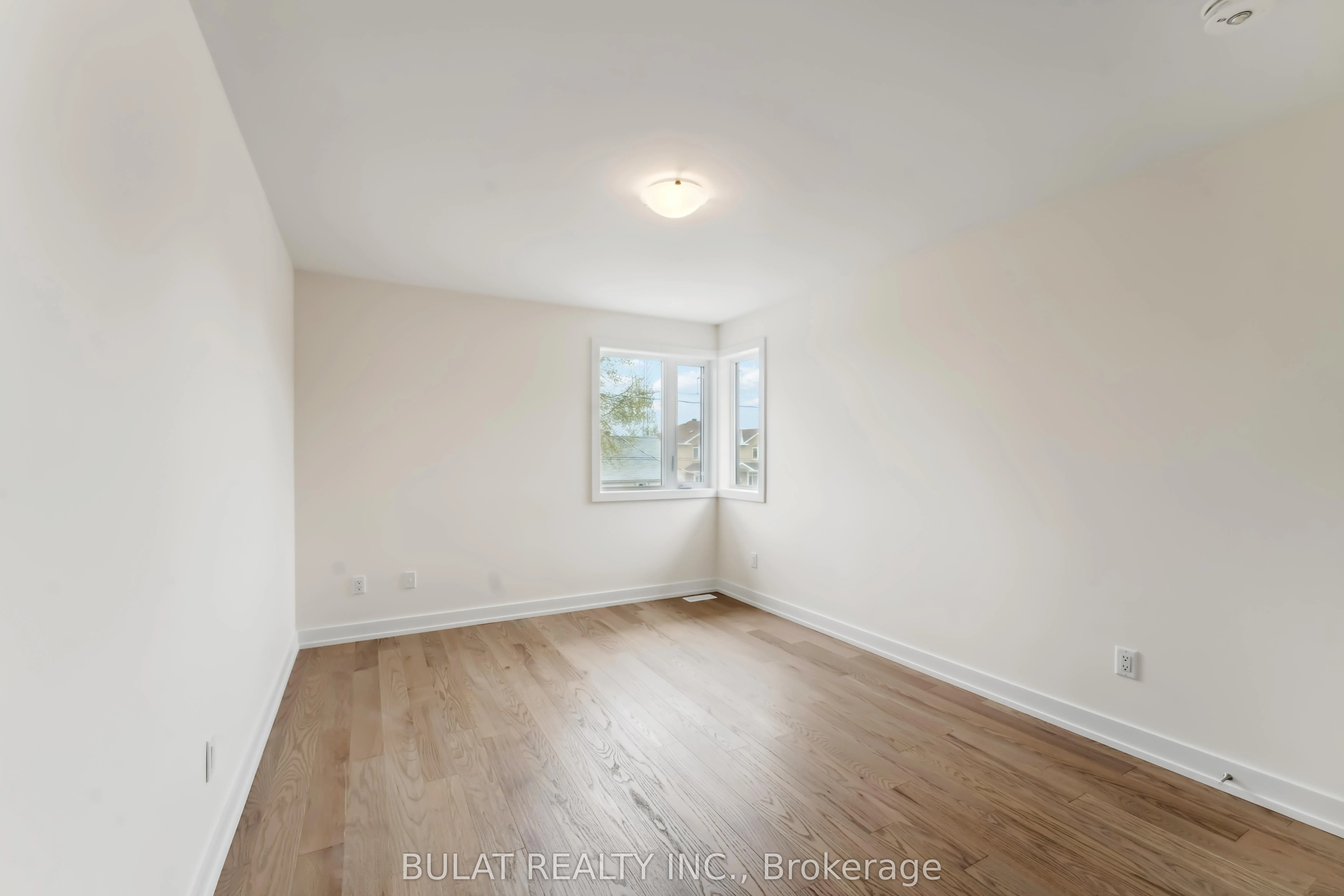 1361 Kitchener Avenue