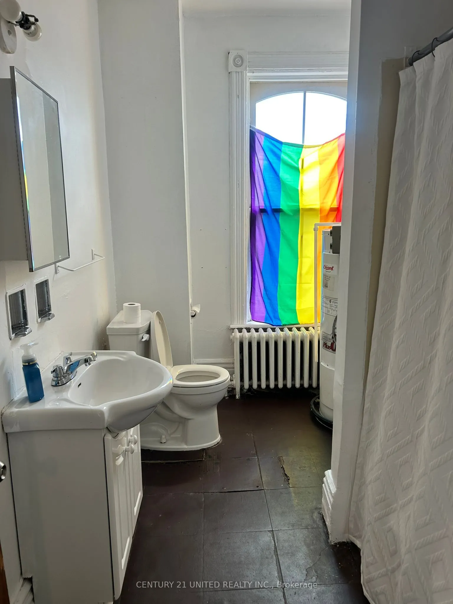 168 Charlotte Street, #1