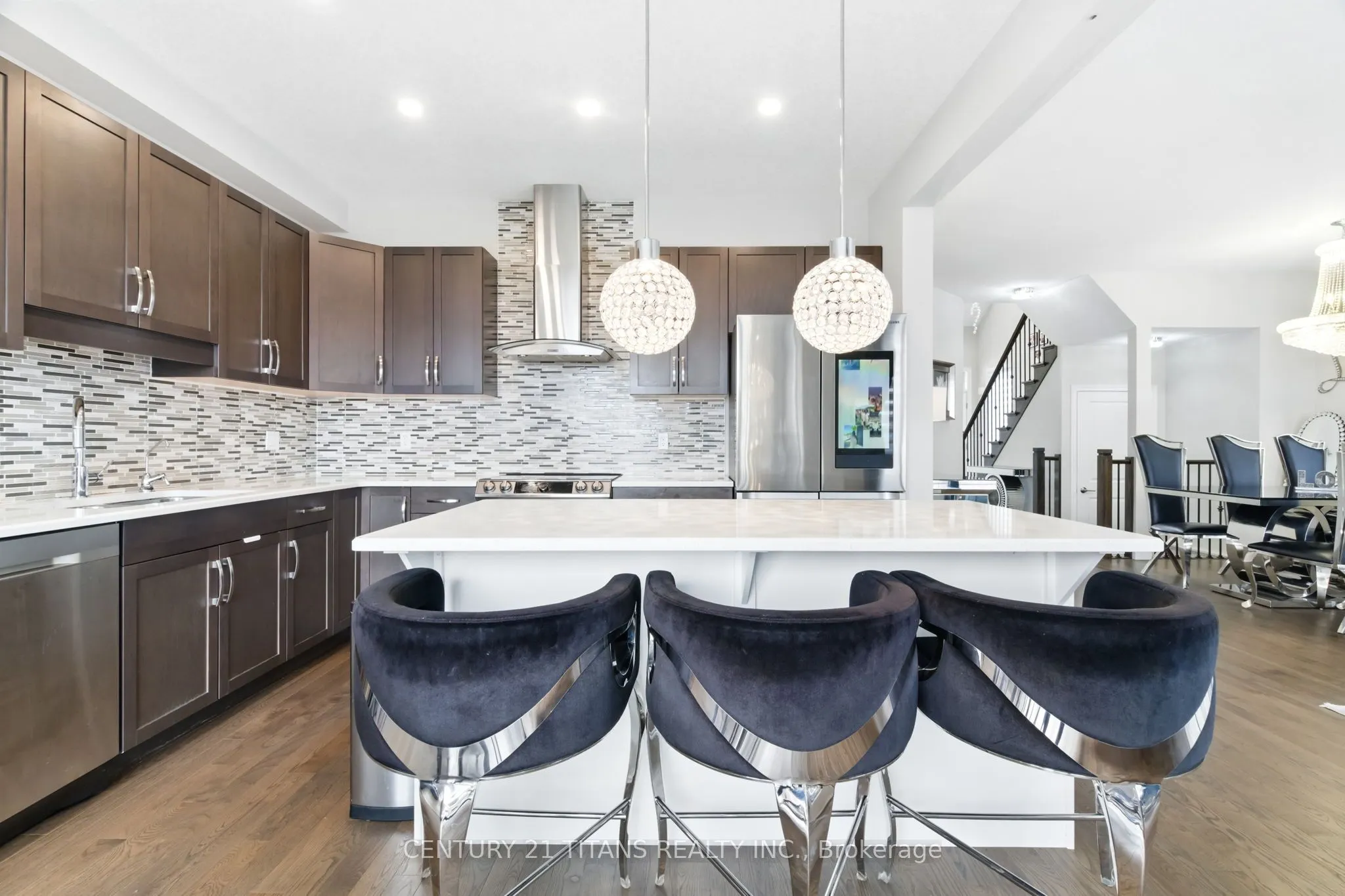 2 Sparrow Crescent E