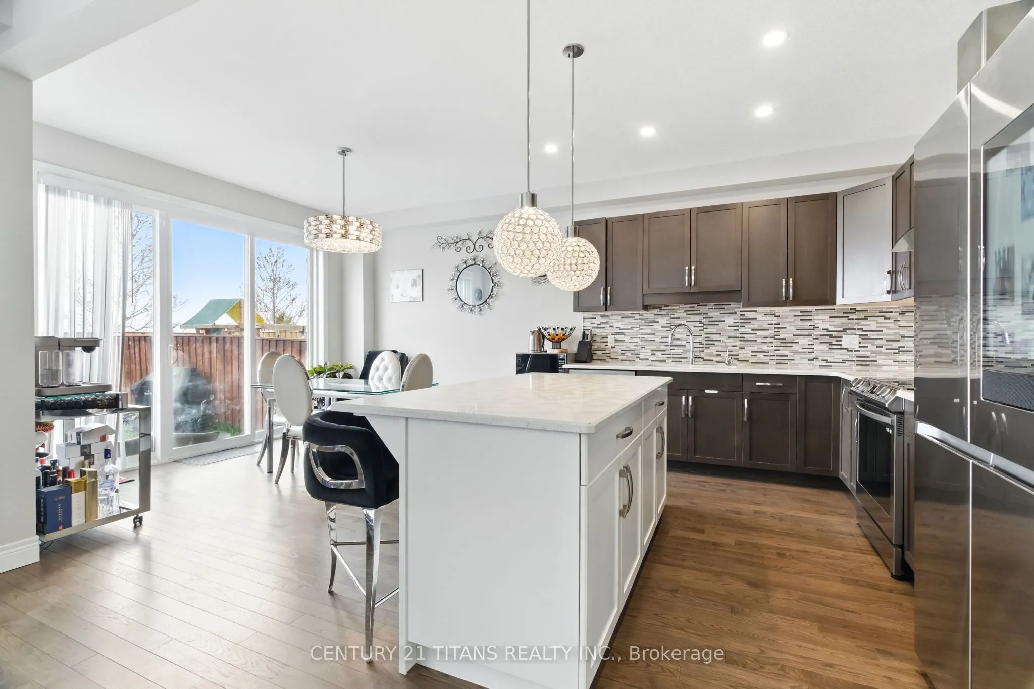2 Sparrow Crescent E