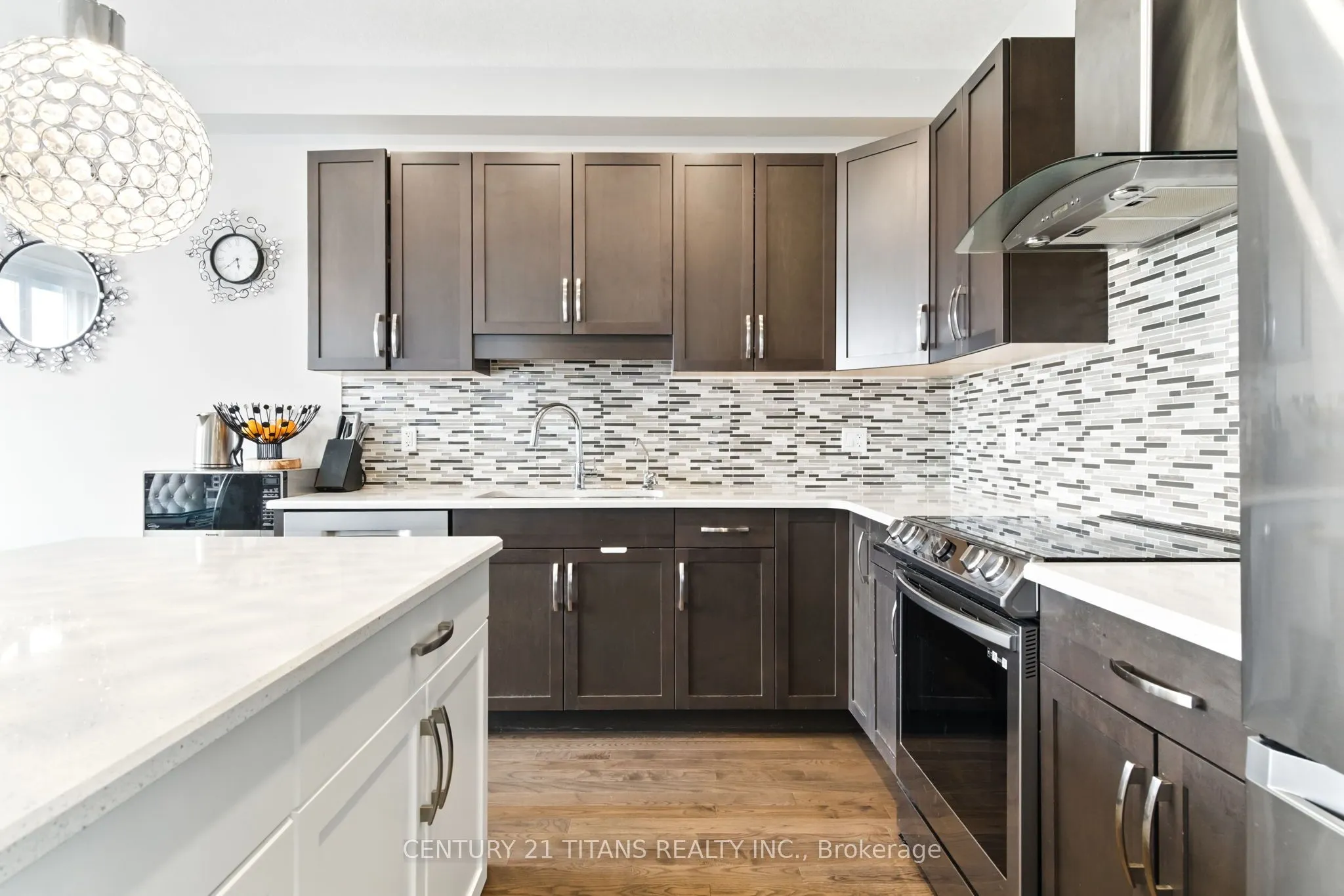 2 Sparrow Crescent E