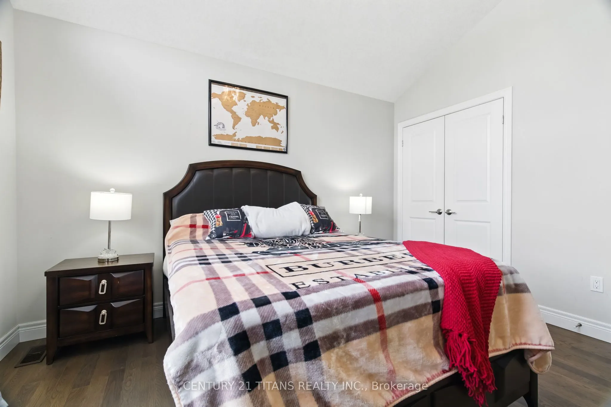 2 Sparrow Crescent E