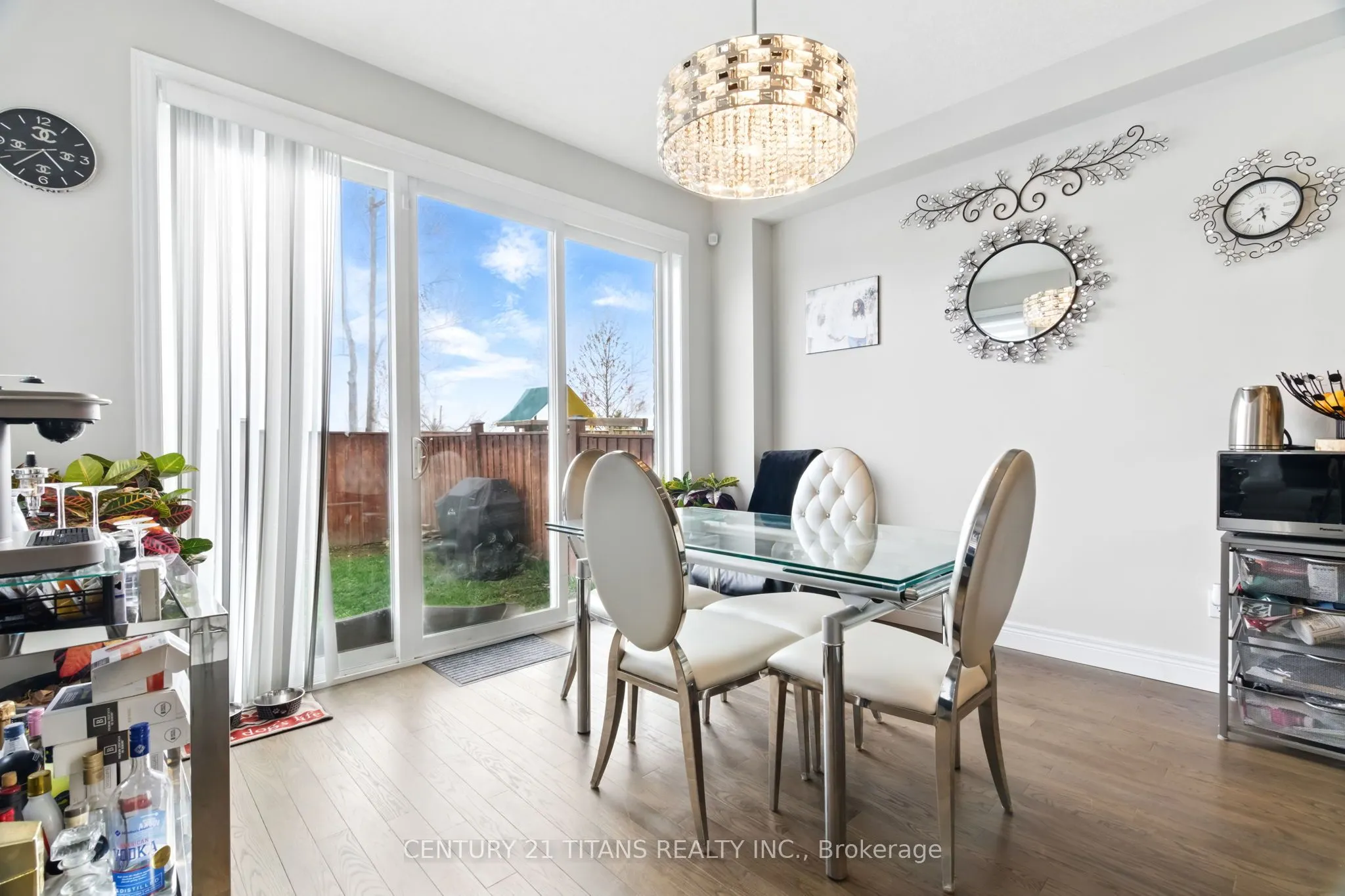 2 Sparrow Crescent E