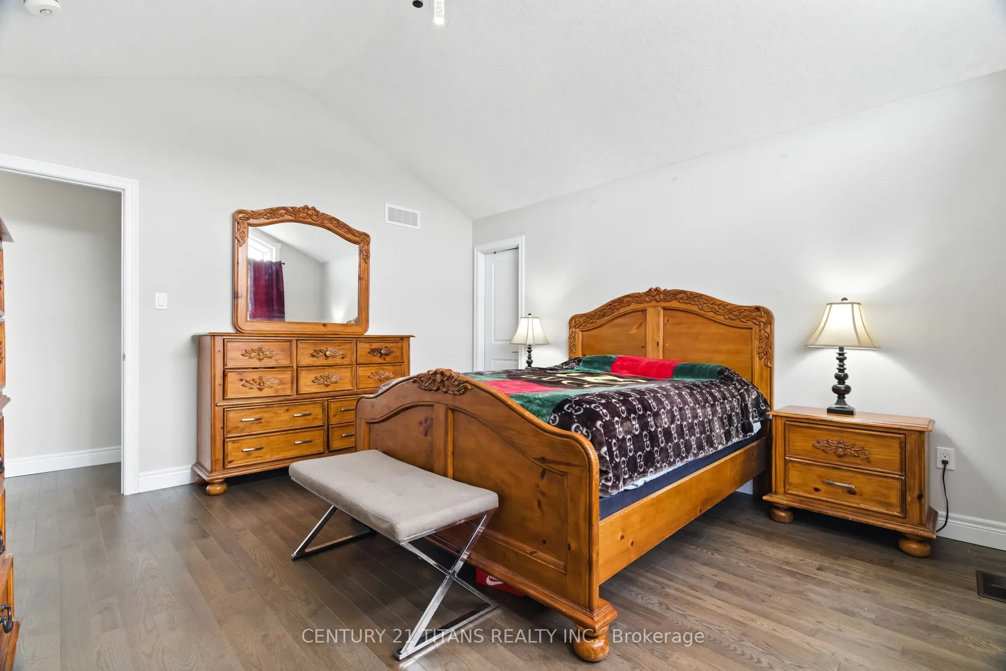 2 Sparrow Crescent E