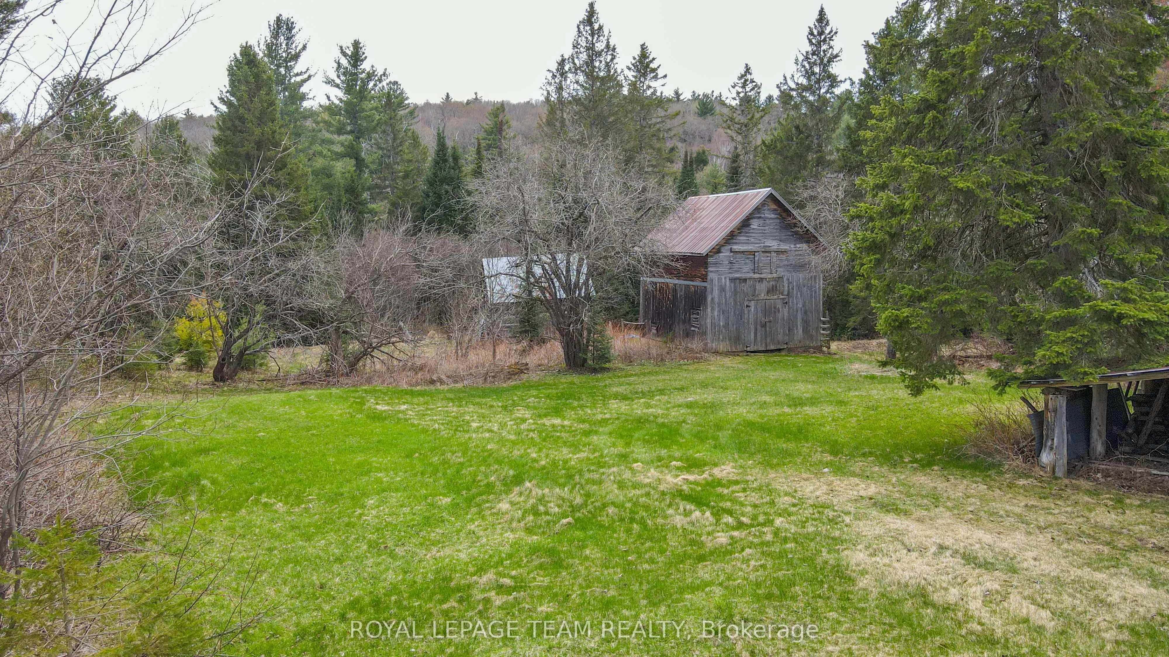 963 Wilno South Road S