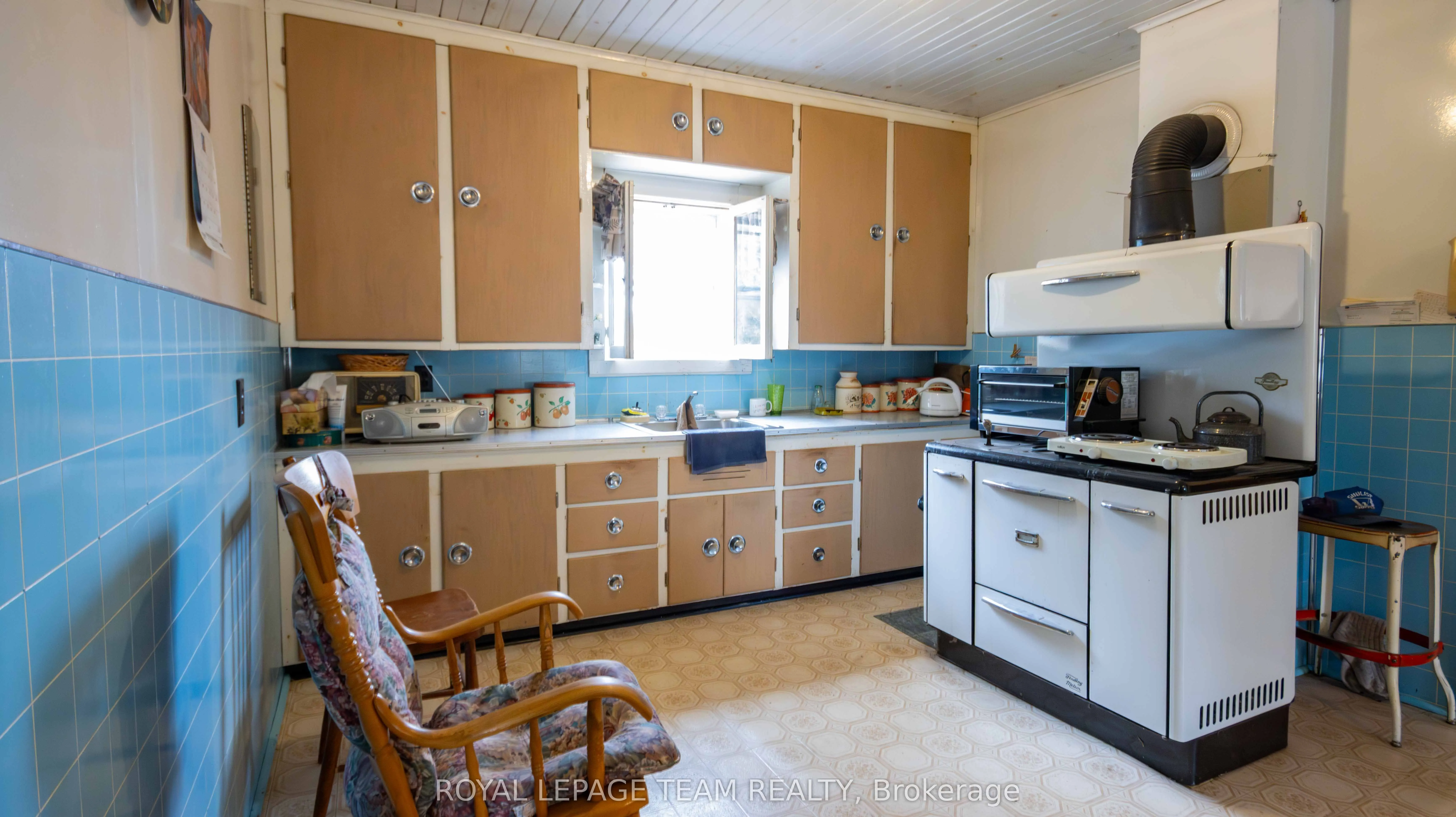 963 Wilno South Road S