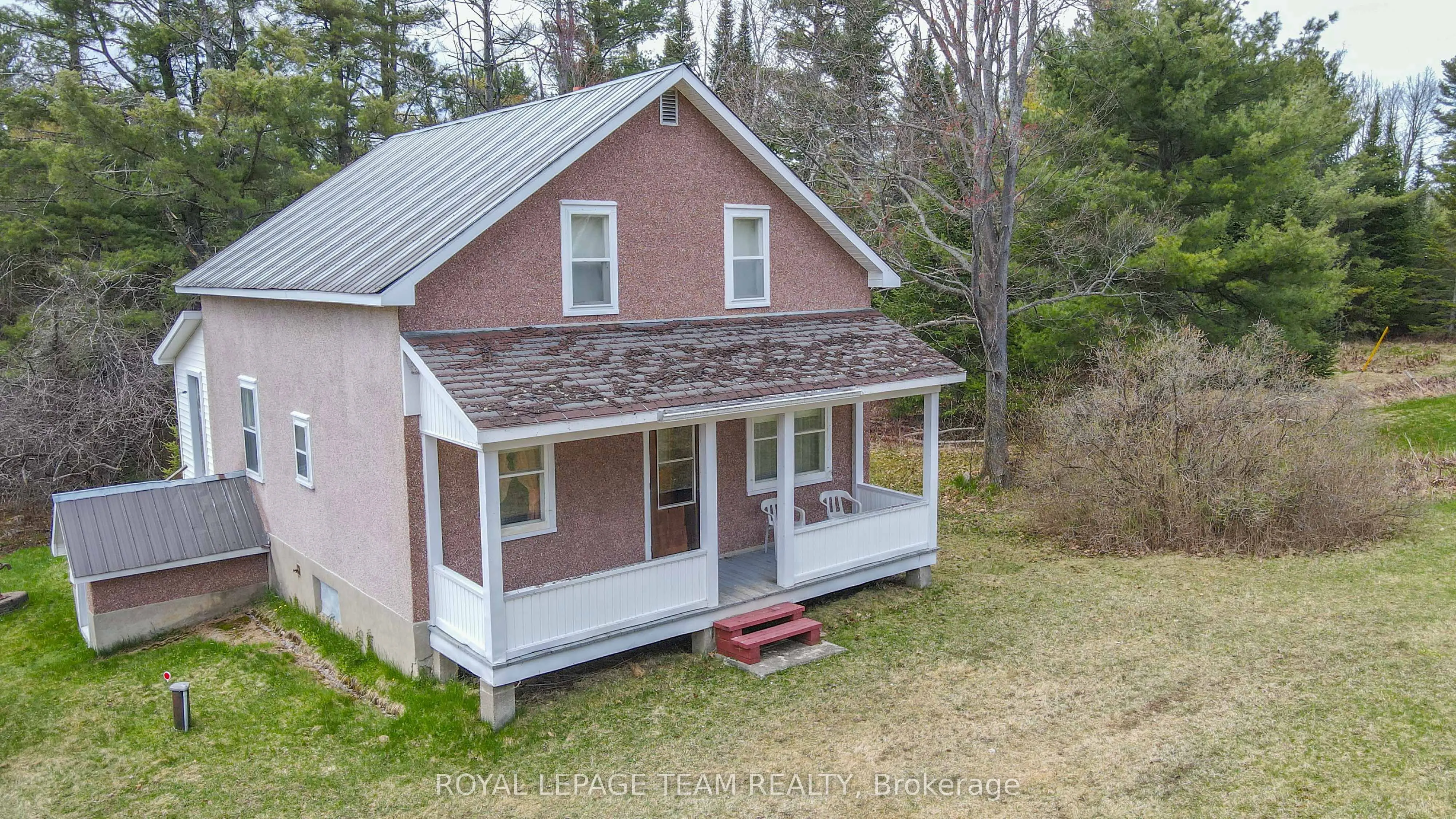 963 Wilno South Road S