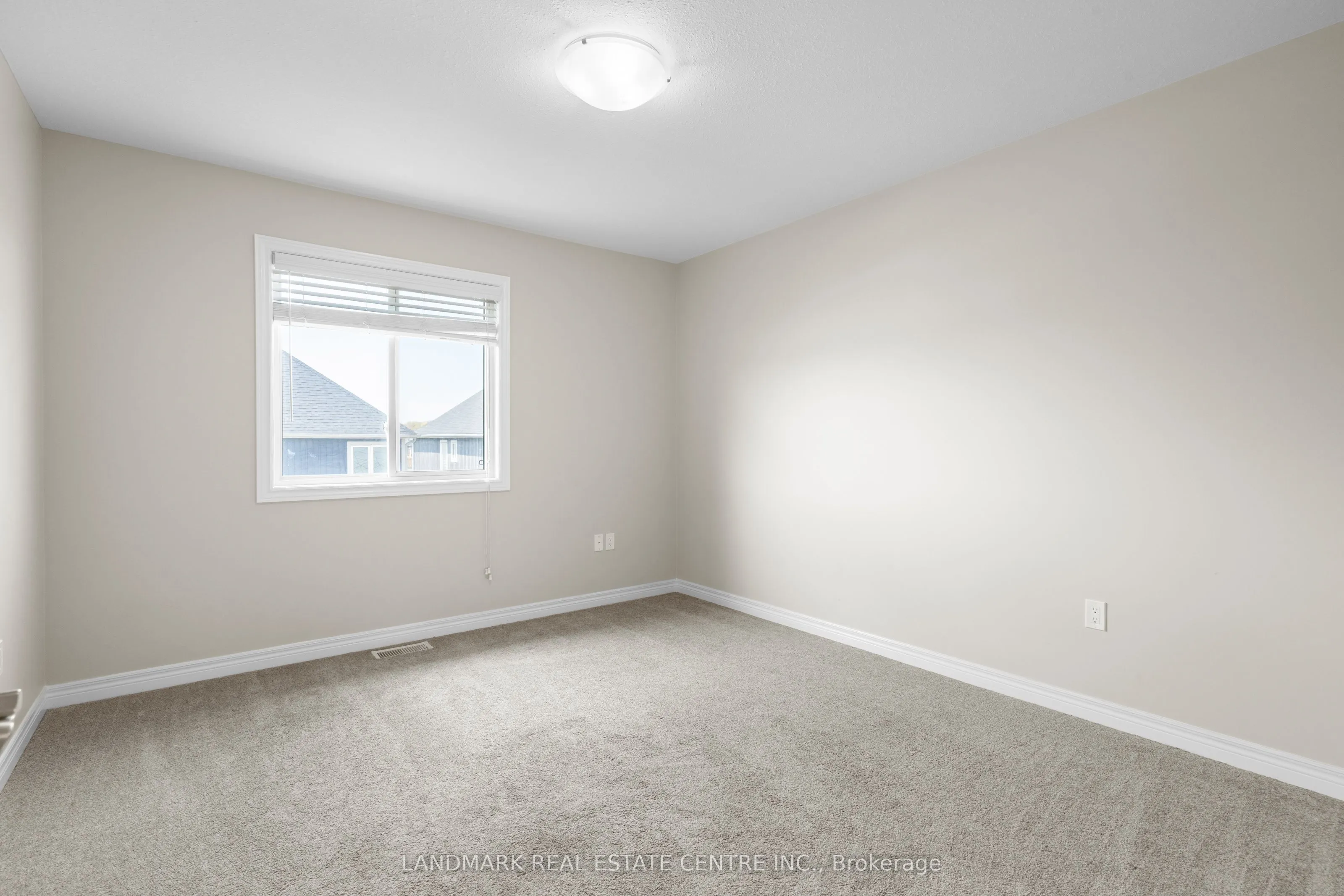 22 Lamb Crescent
