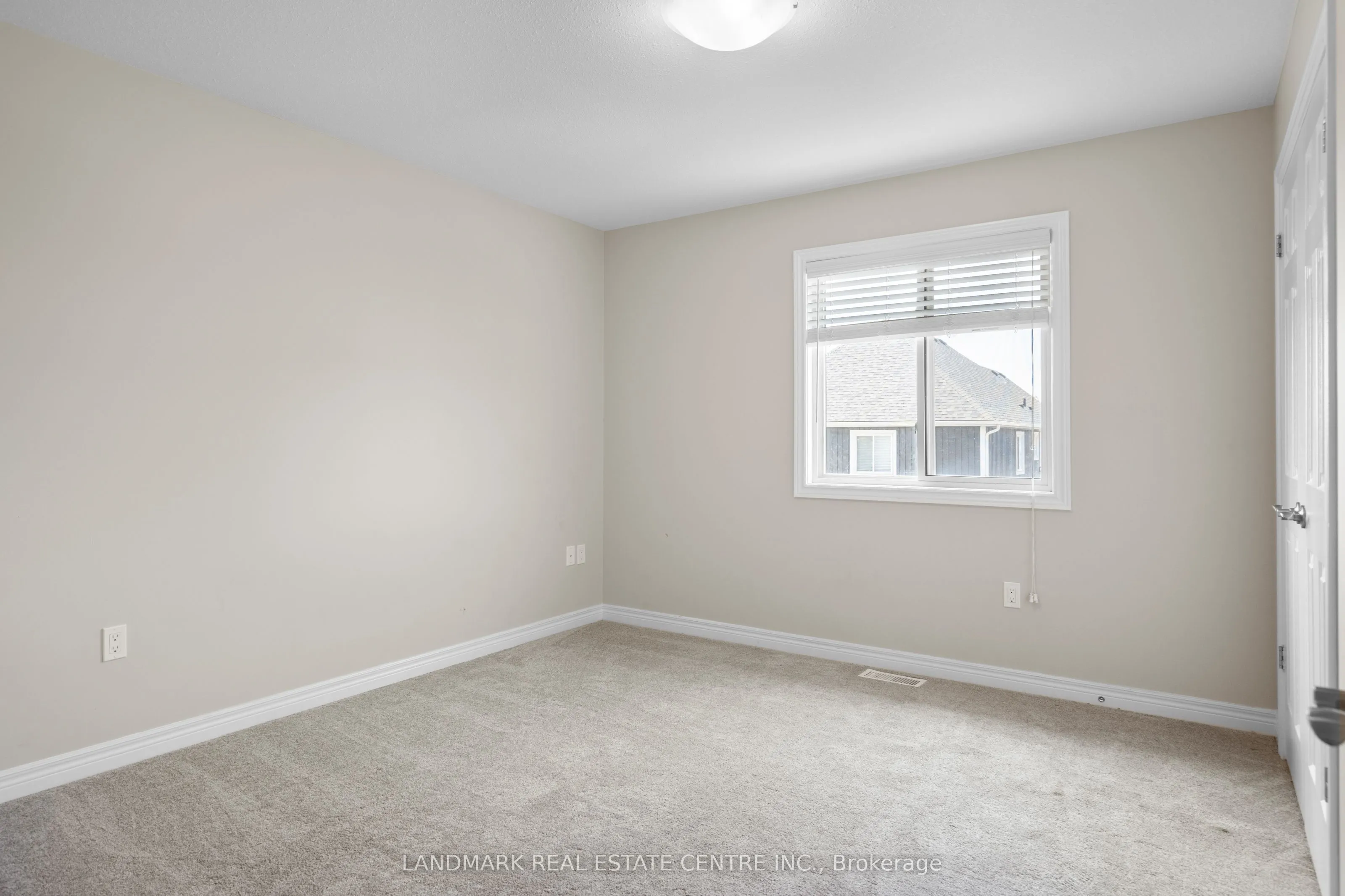22 Lamb Crescent