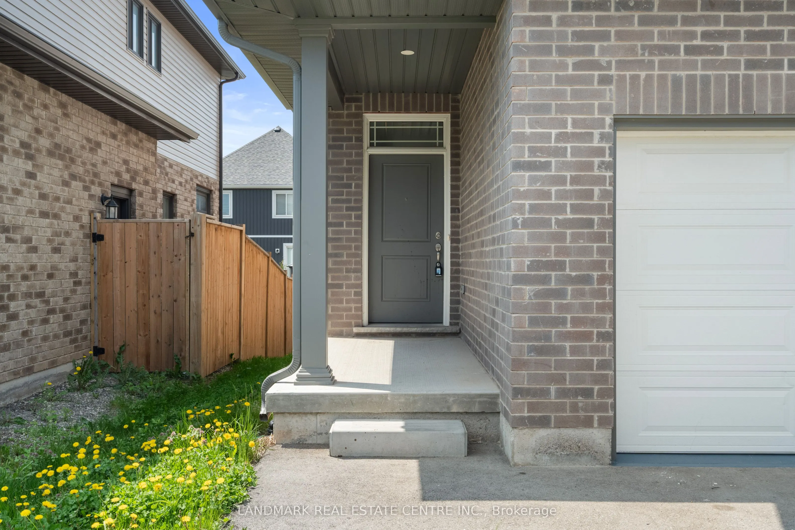22 Lamb Crescent
