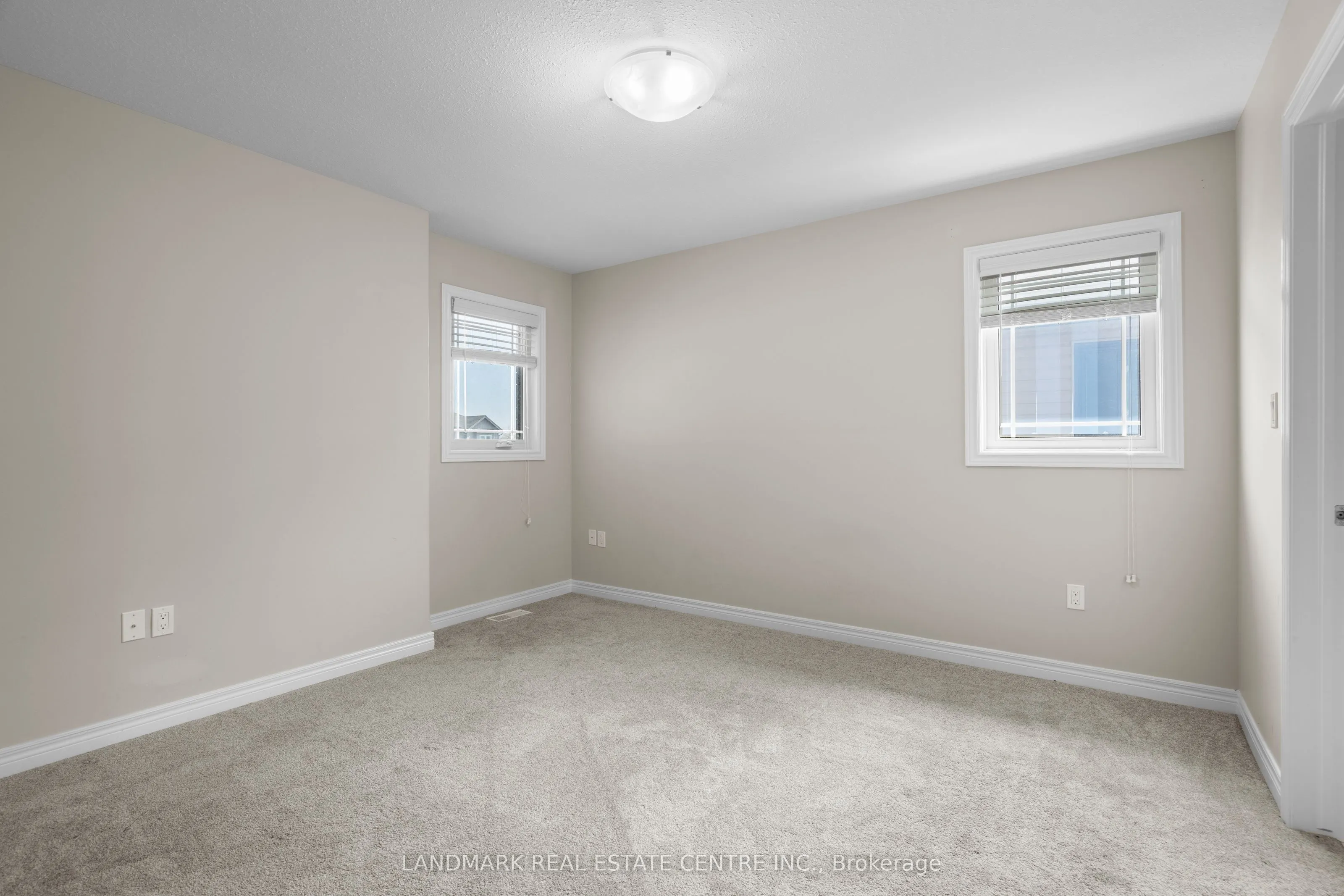 22 Lamb Crescent