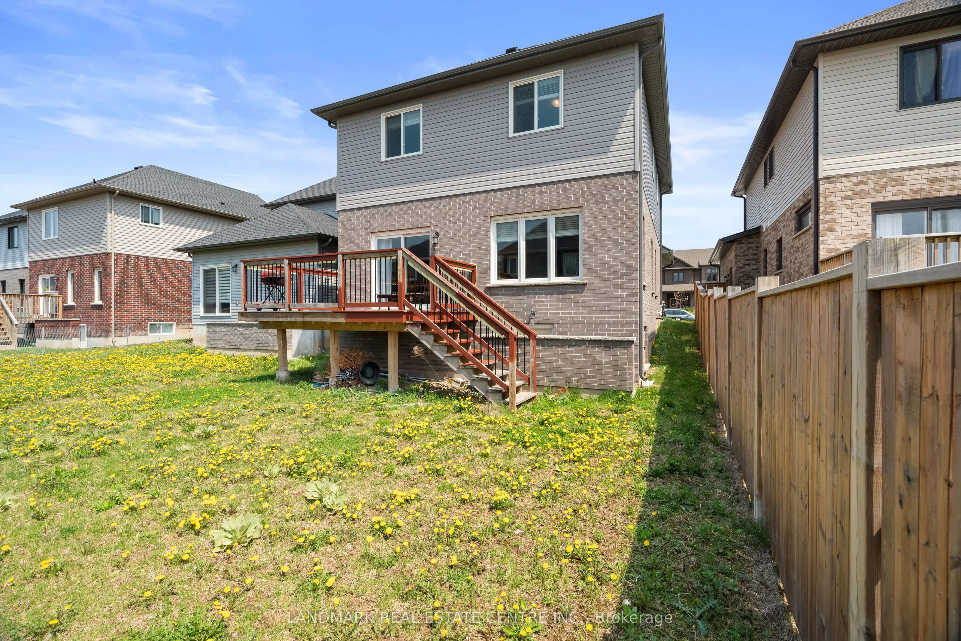 22 Lamb Crescent
