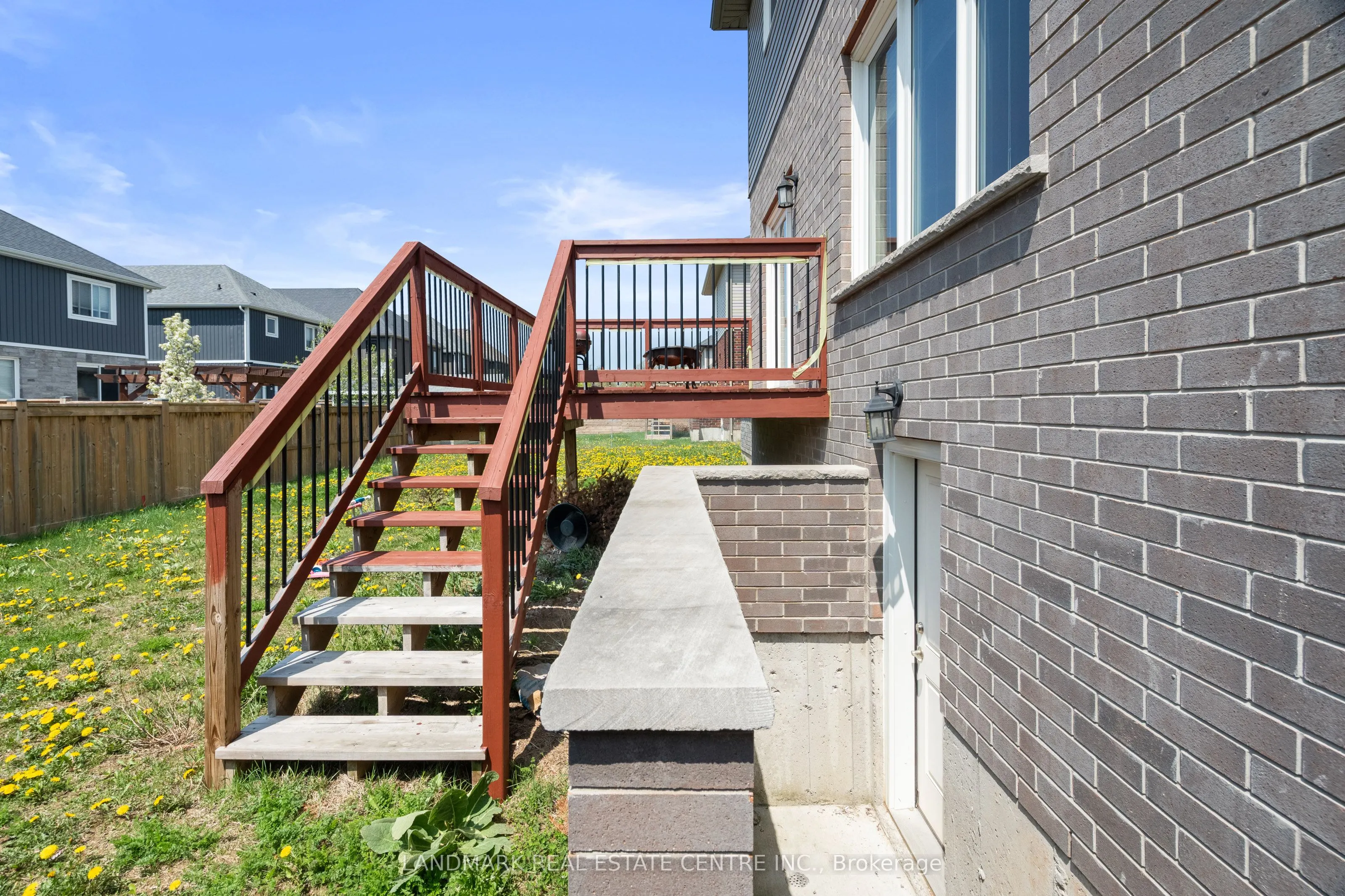 22 Lamb Crescent
