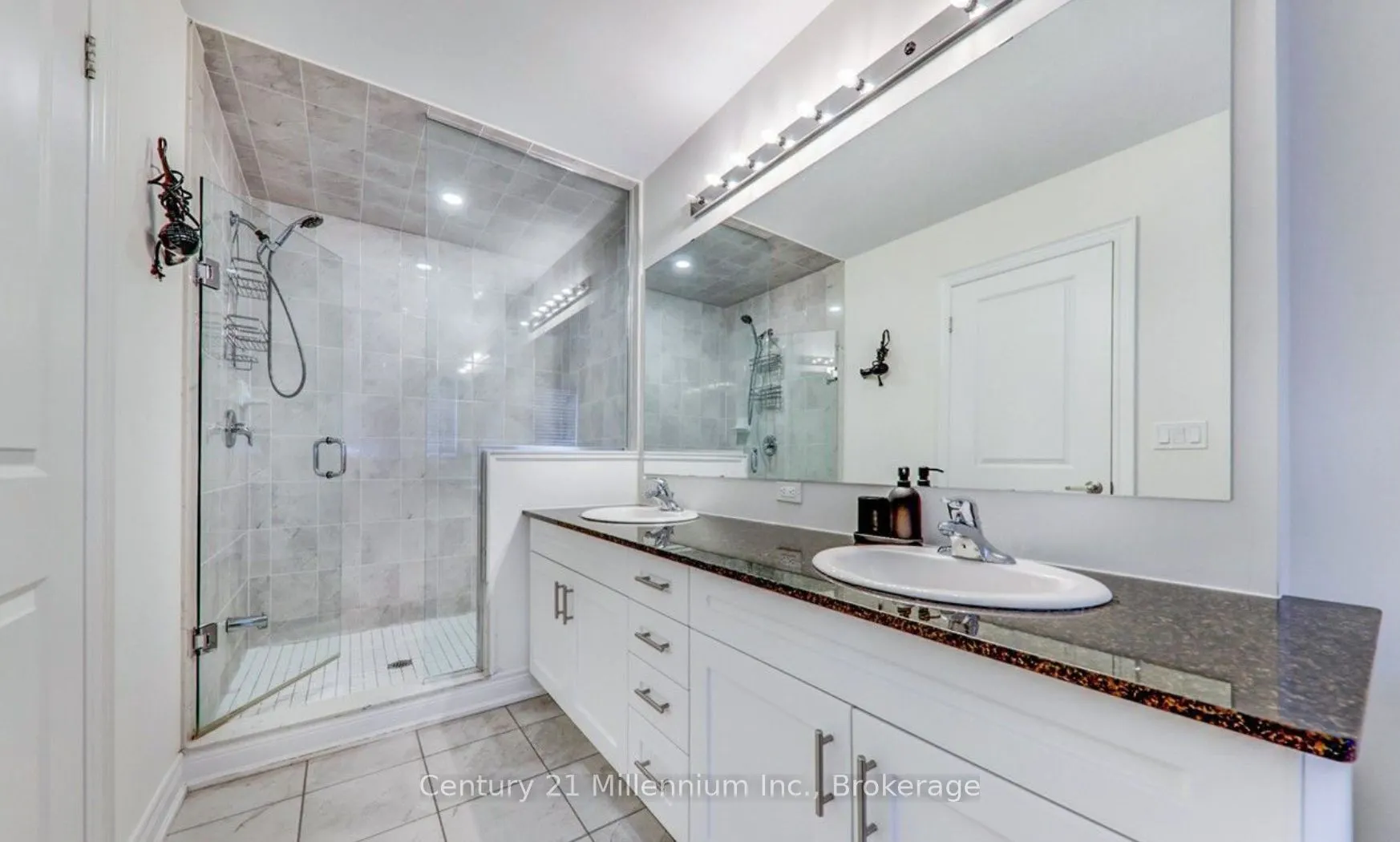 171 Snowbridge Way #26