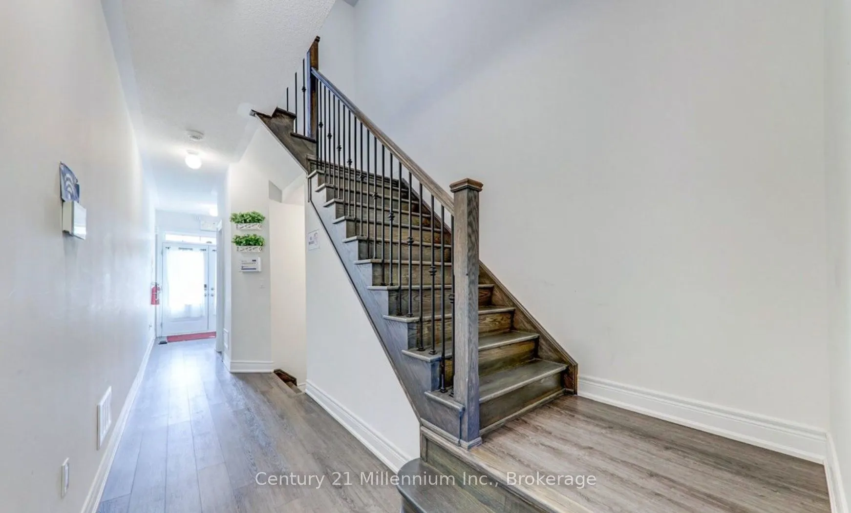 171 Snowbridge Way #26