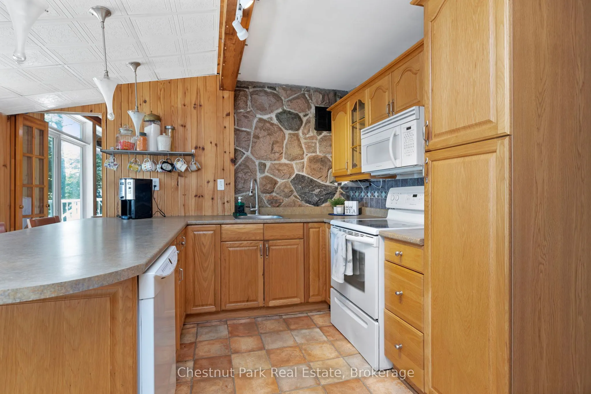 1260 Winders Bay Road