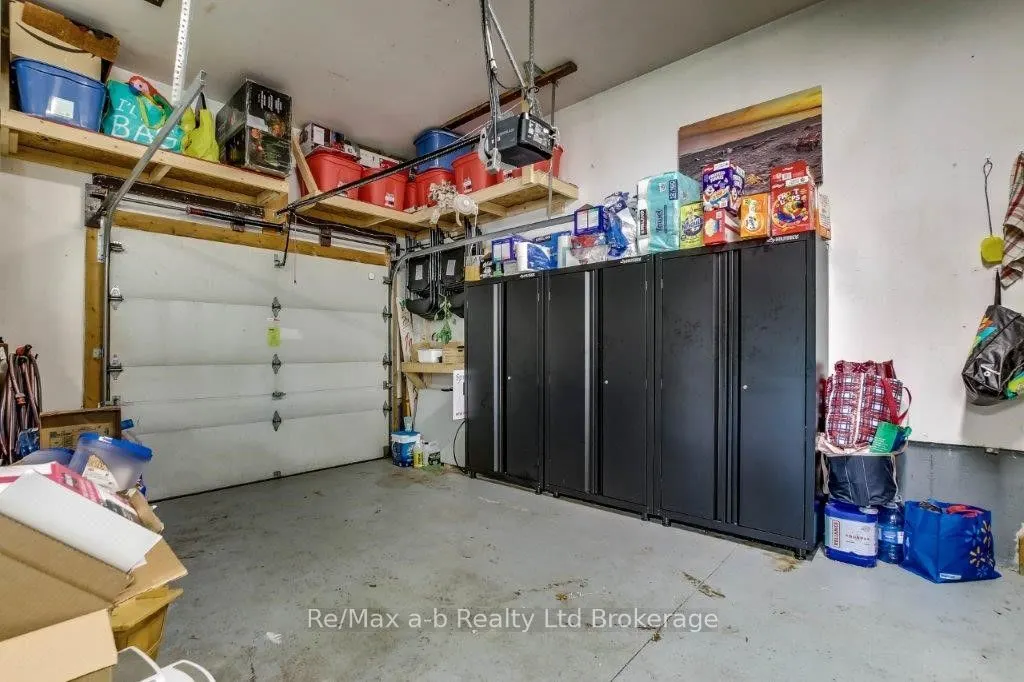 27 Amber Drive