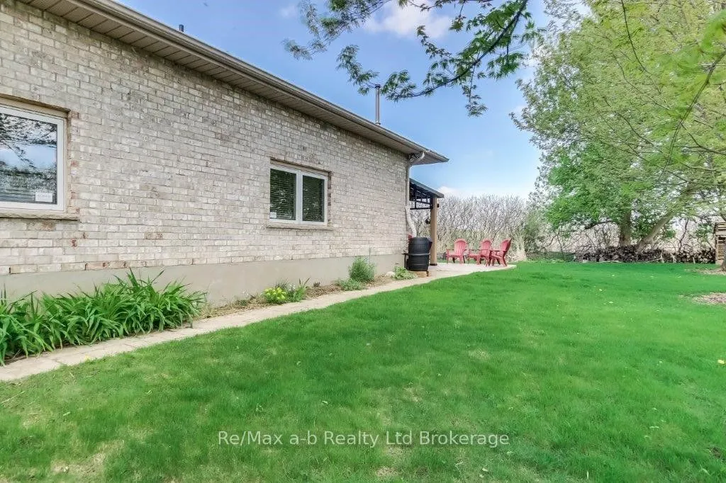 27 Amber Drive