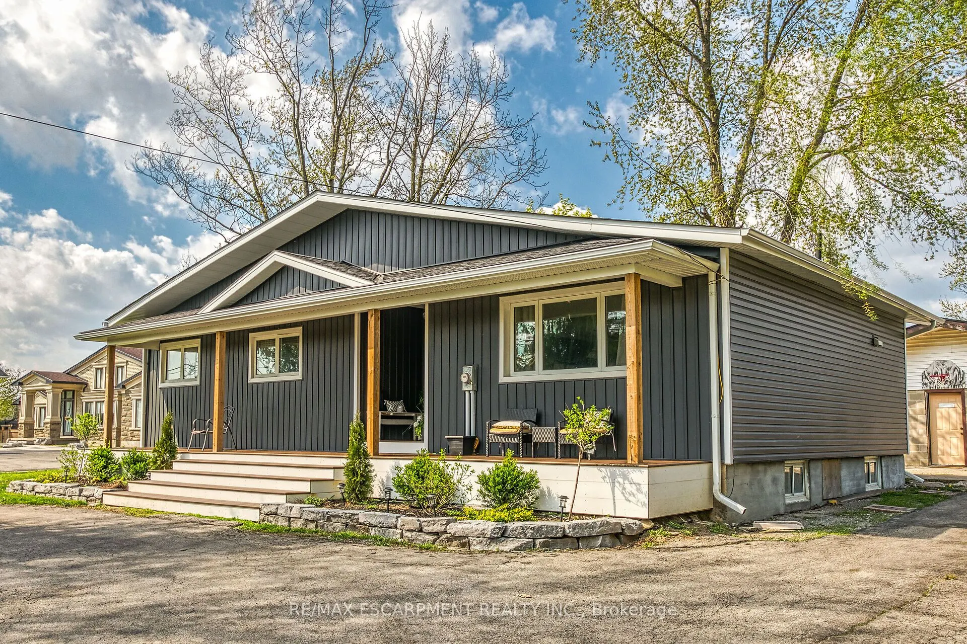 1214 Golf Club Road