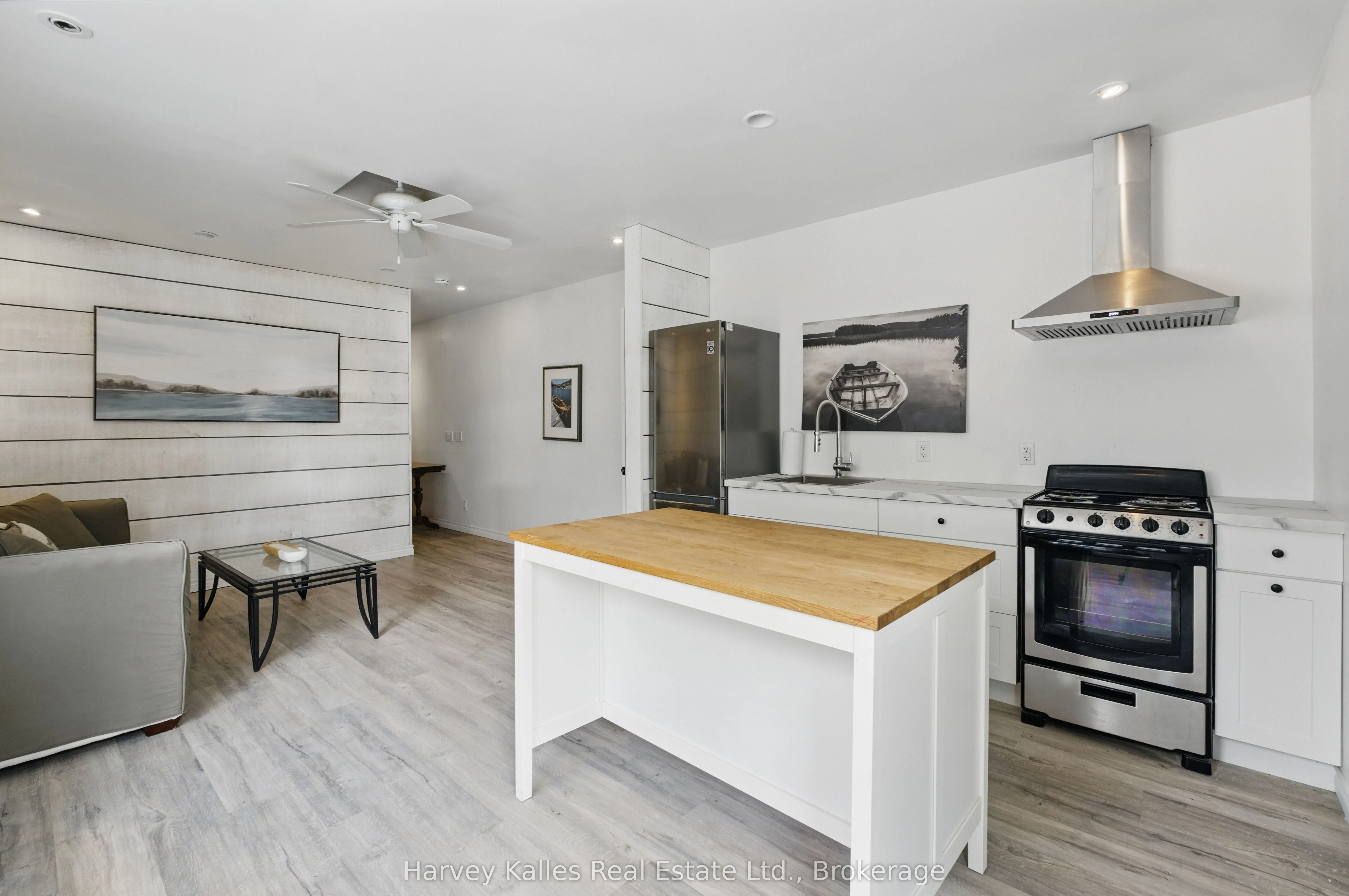 3842 Muskoka Rd 118 W