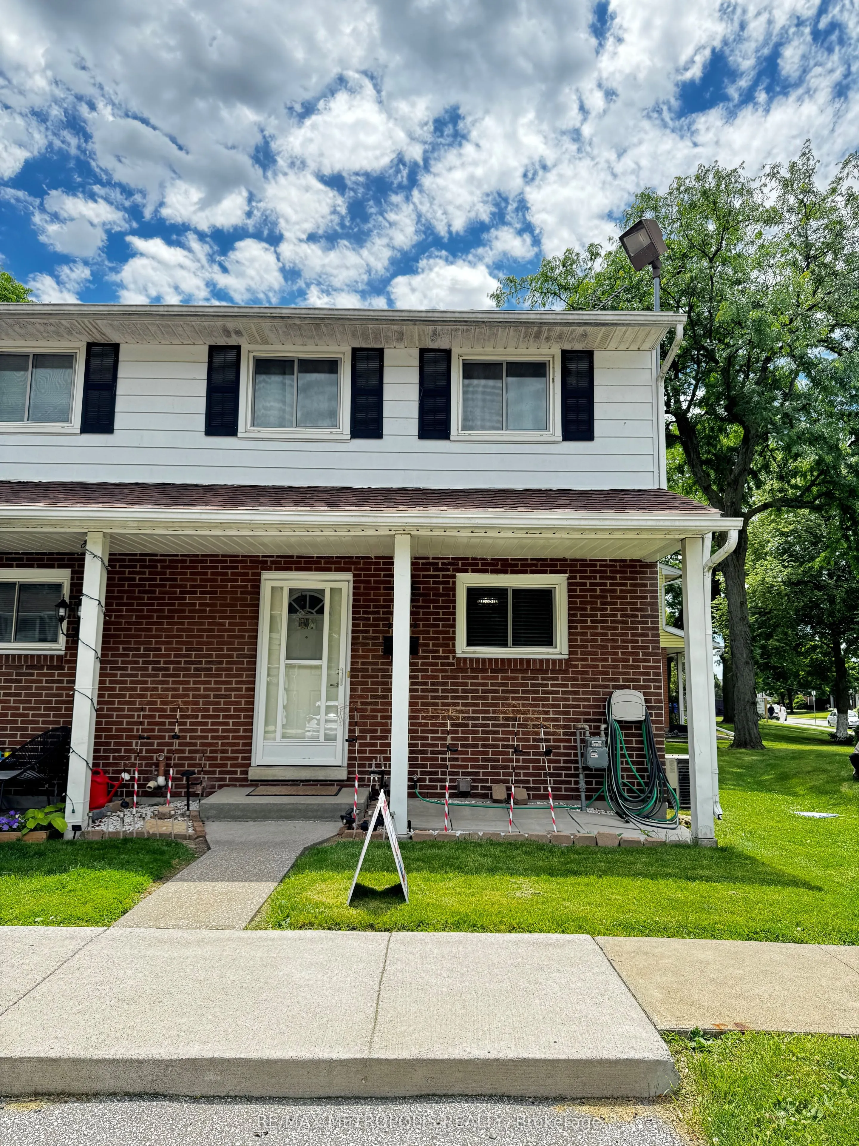 2994 Meadowbrook Lane, #2