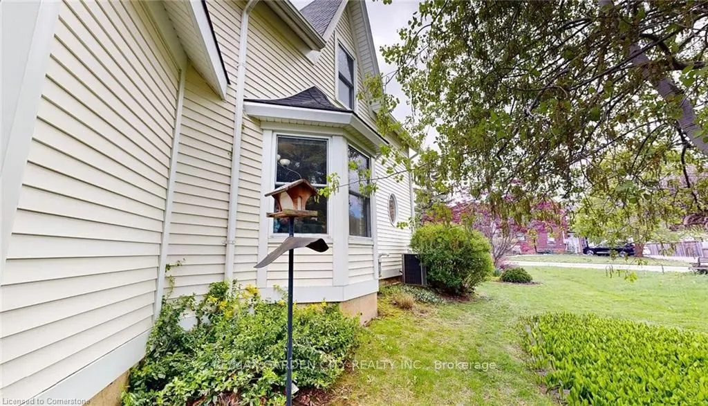 4201 Mountain Street