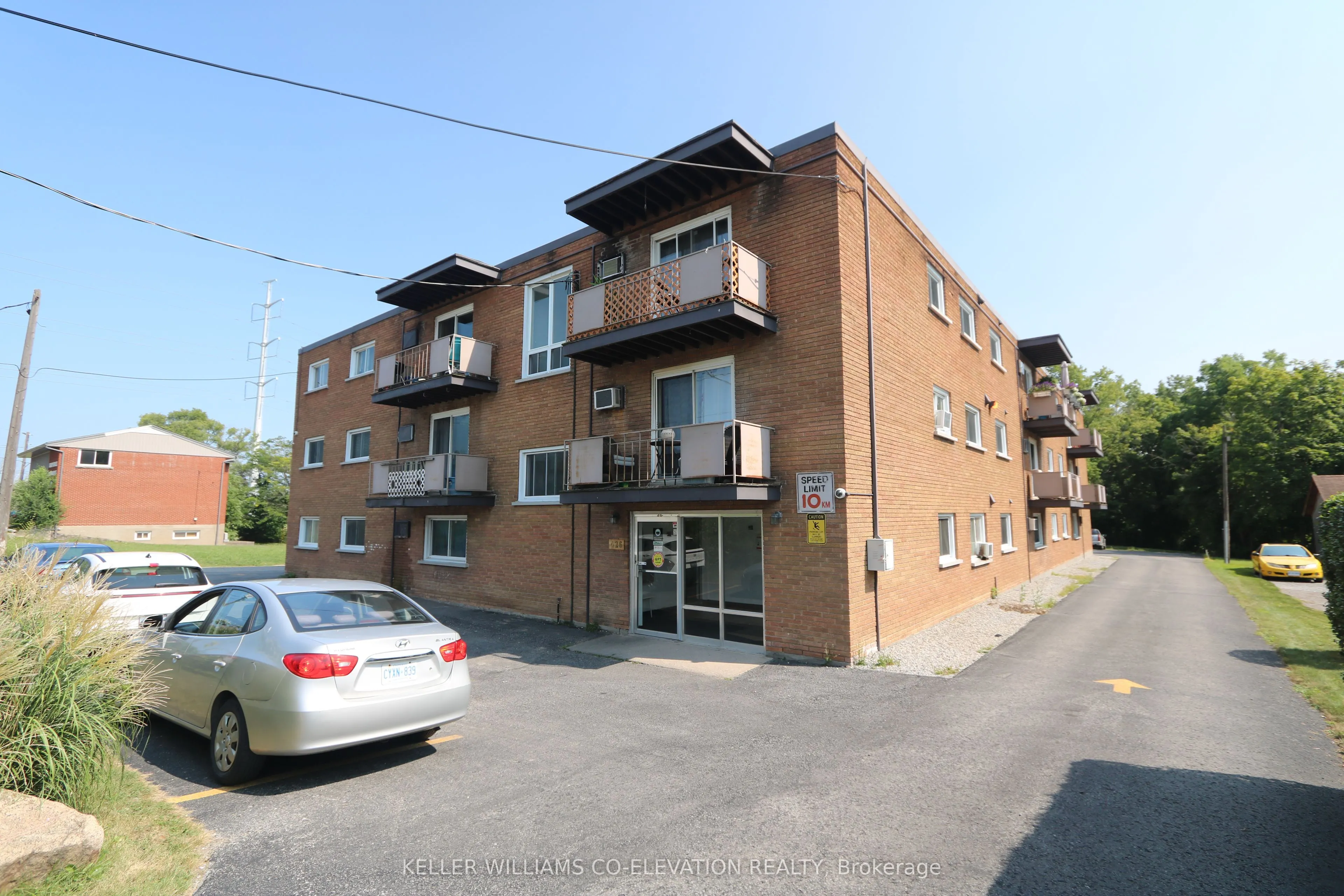 426 Queenston Street