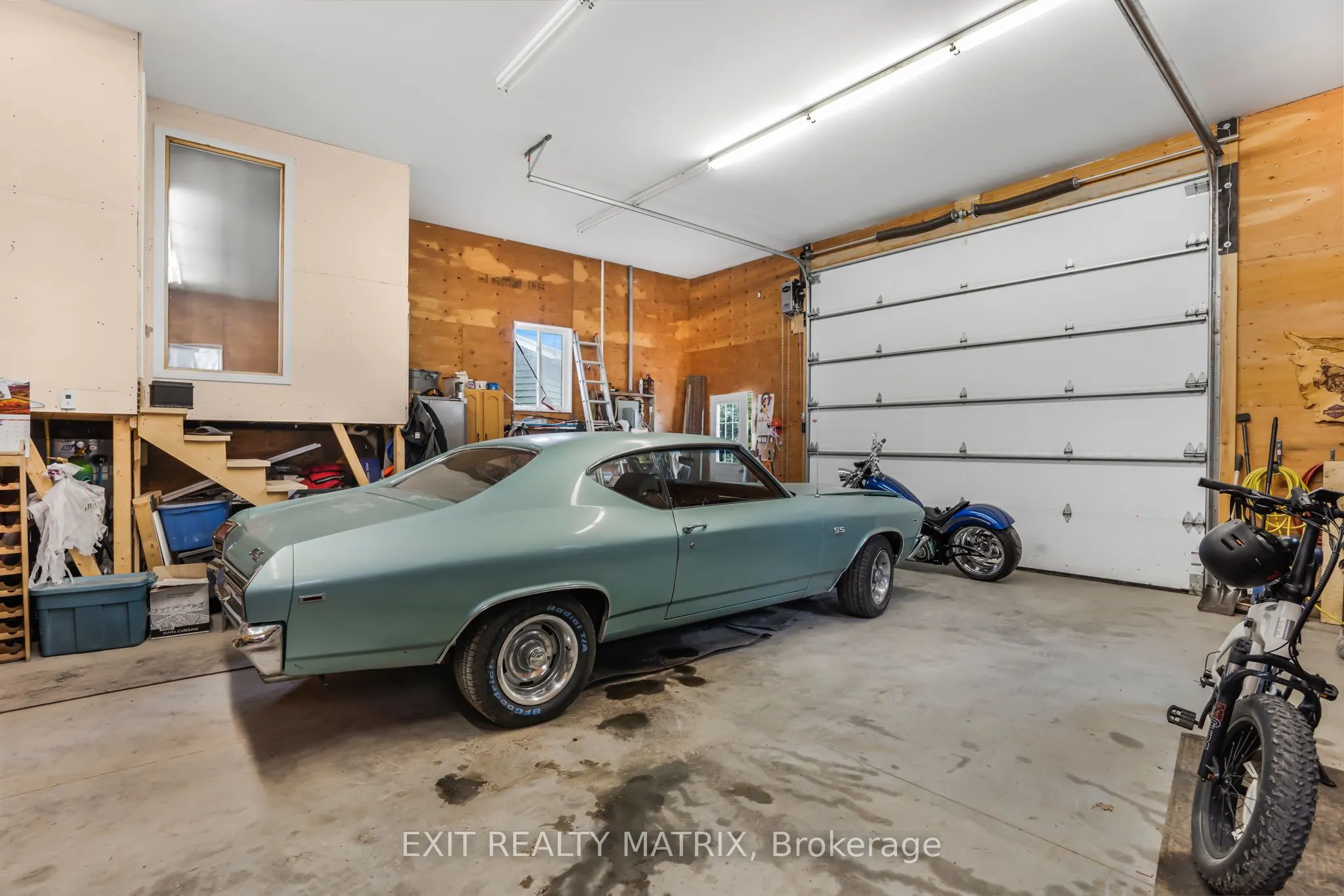 1120 Des Cedres Street