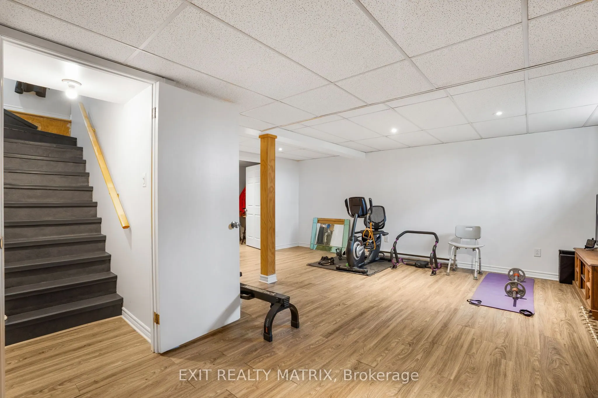 1120 Des Cedres Street