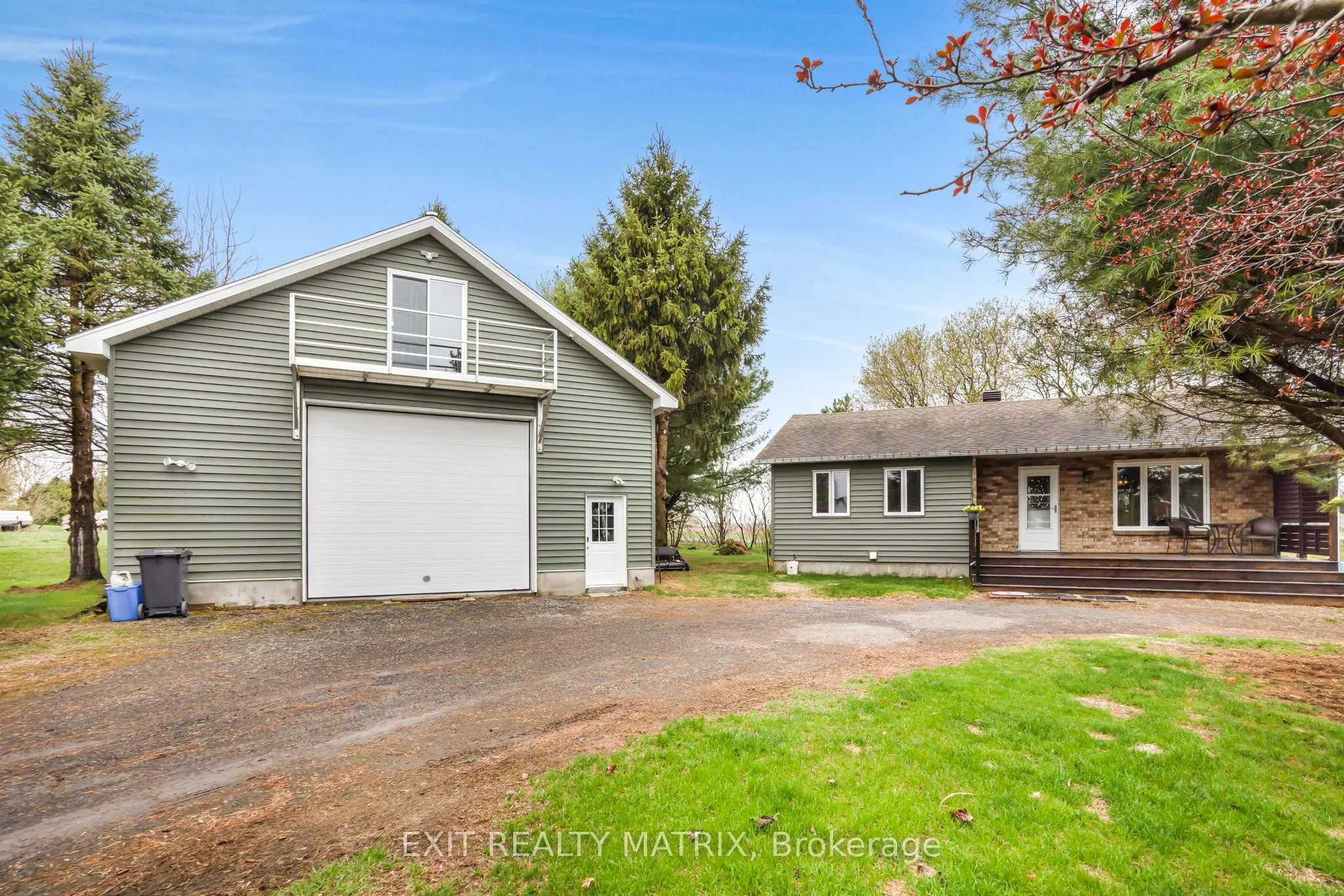 1120 Des Cedres Street