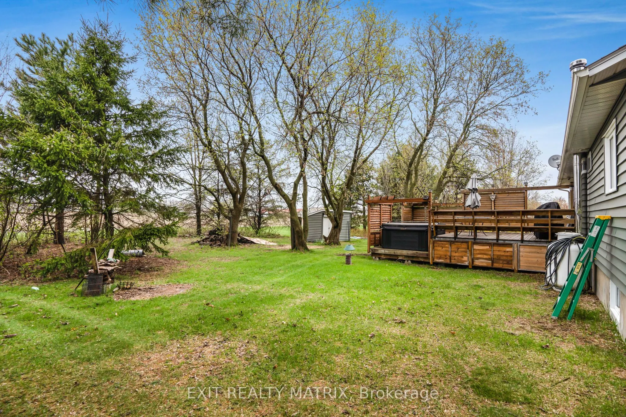 1120 Des Cedres Street