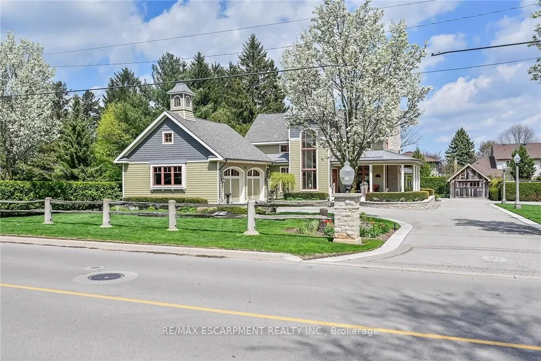 285 Hamilton Drive