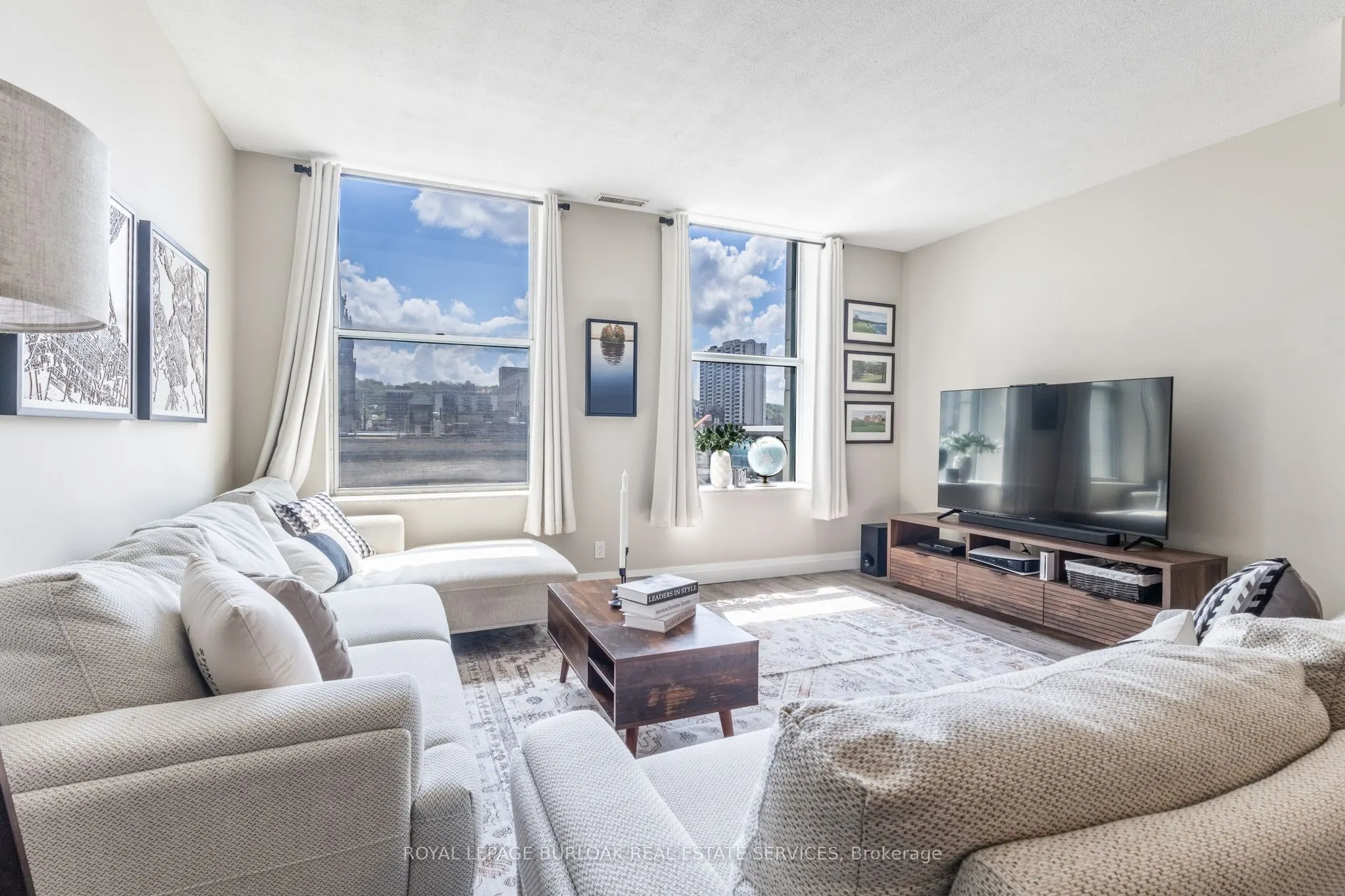 36 James Street S, #509