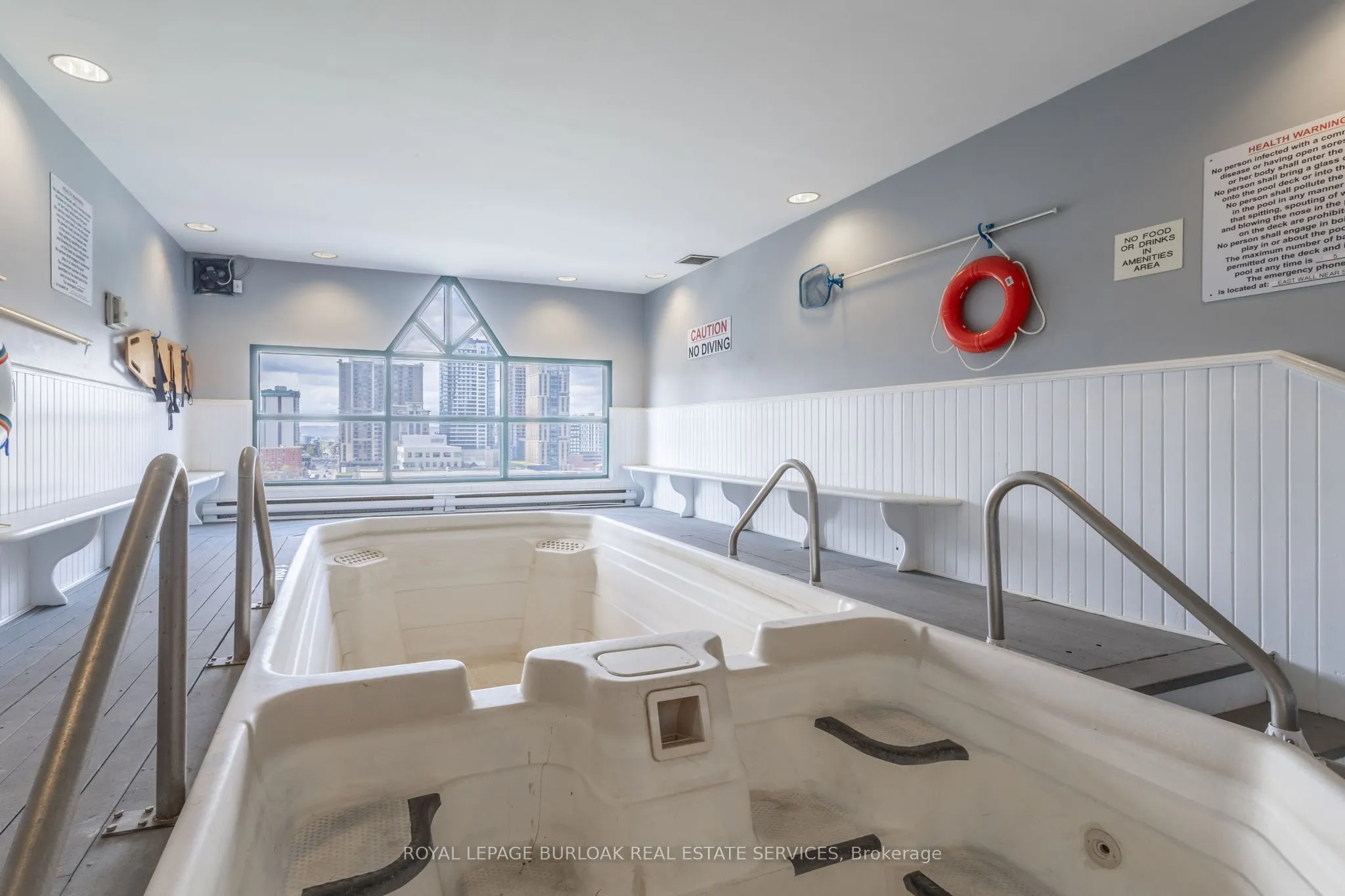 36 James Street S, #509