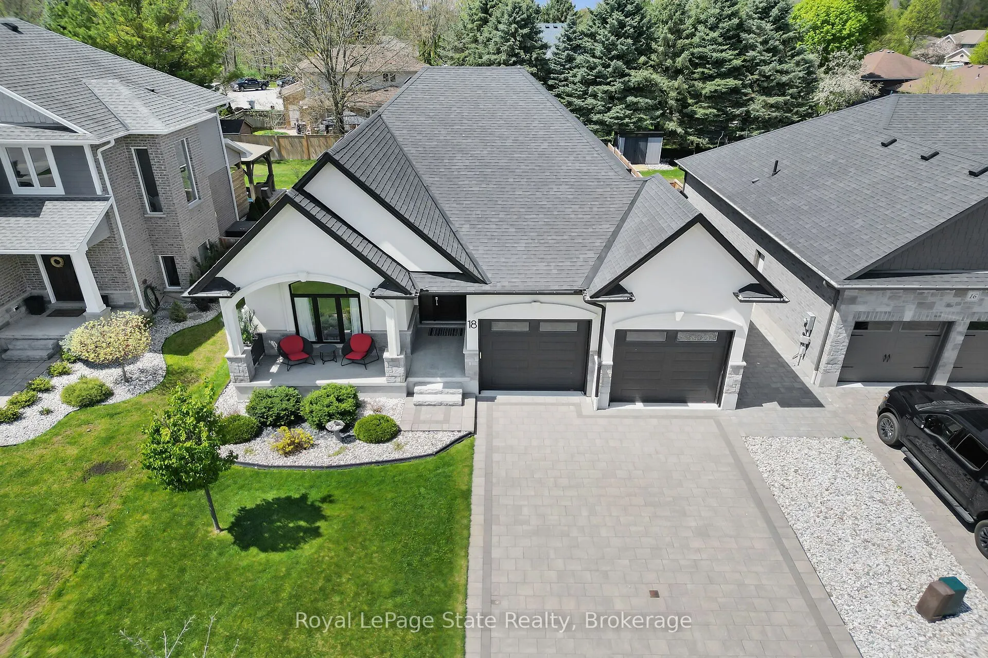 18 Kemp Crescent