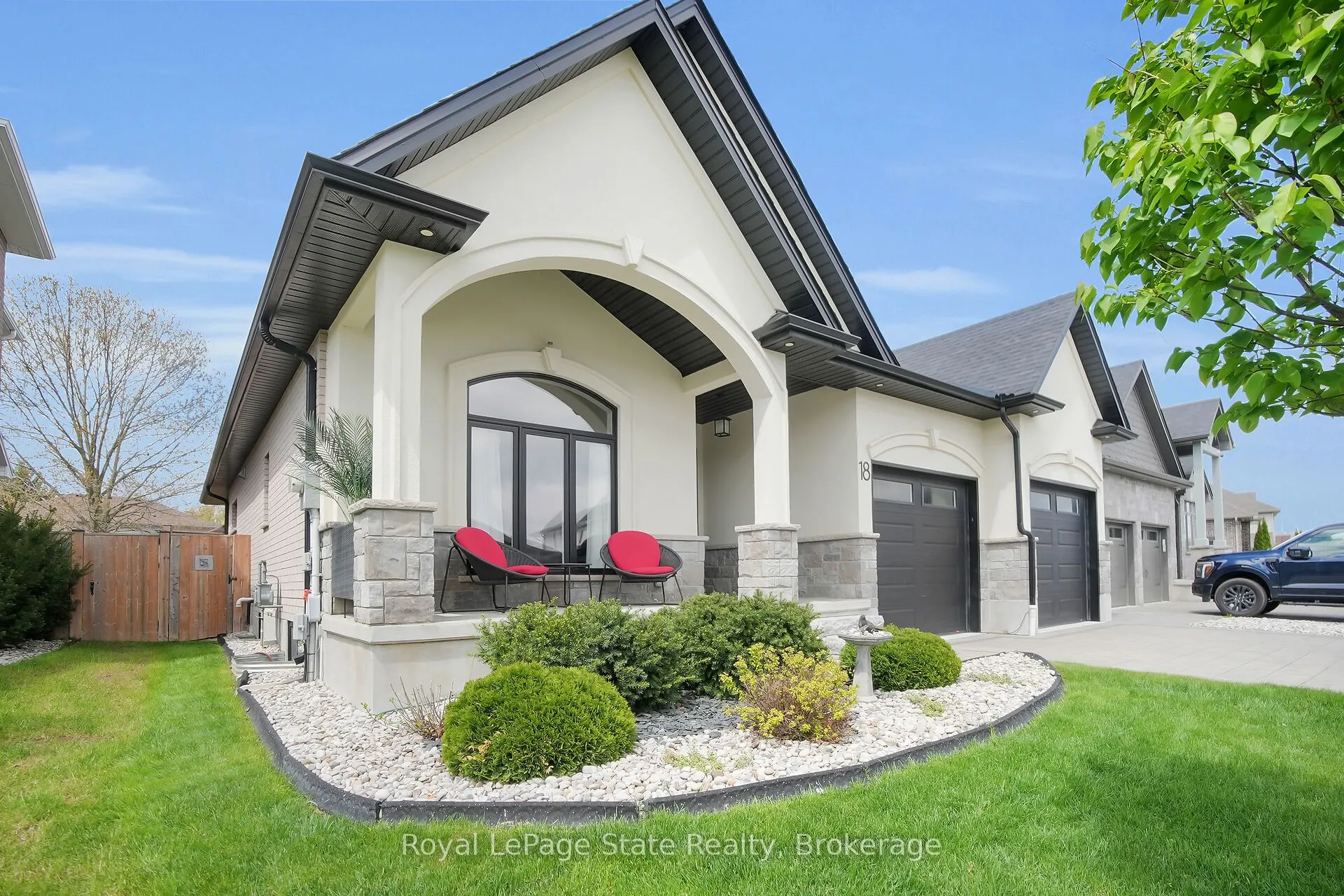 18 Kemp Crescent