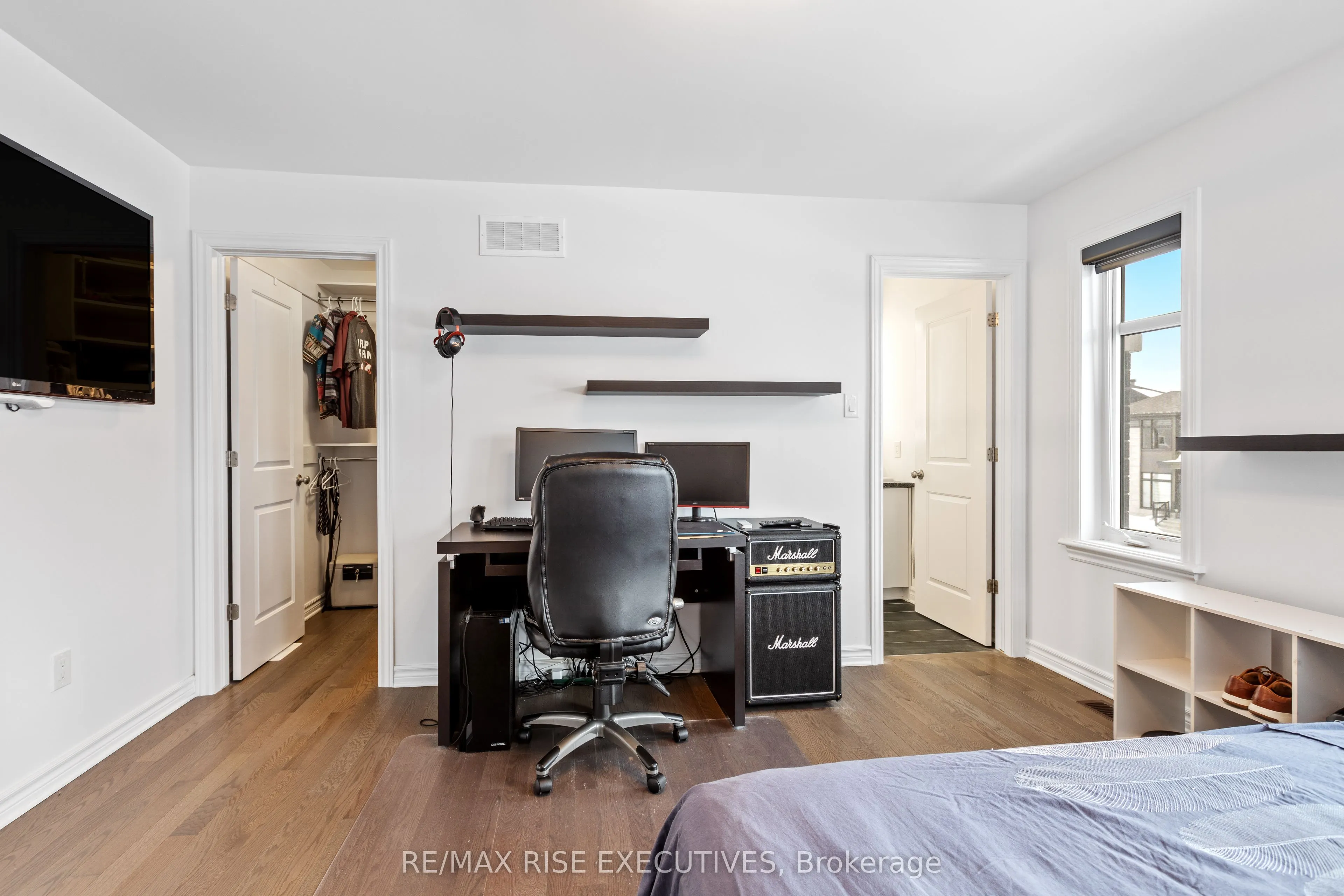 165 Finsbury Avenue