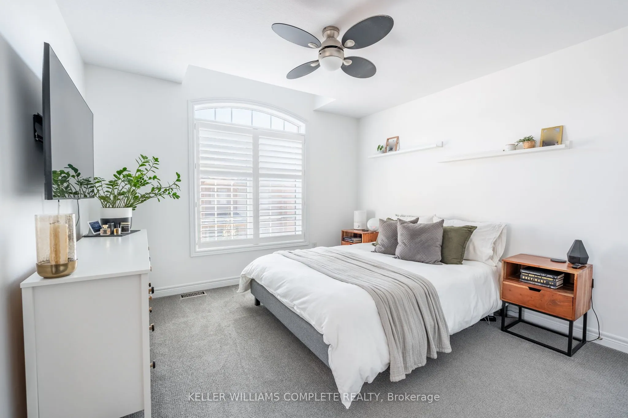 257 Parkside Drive, #40