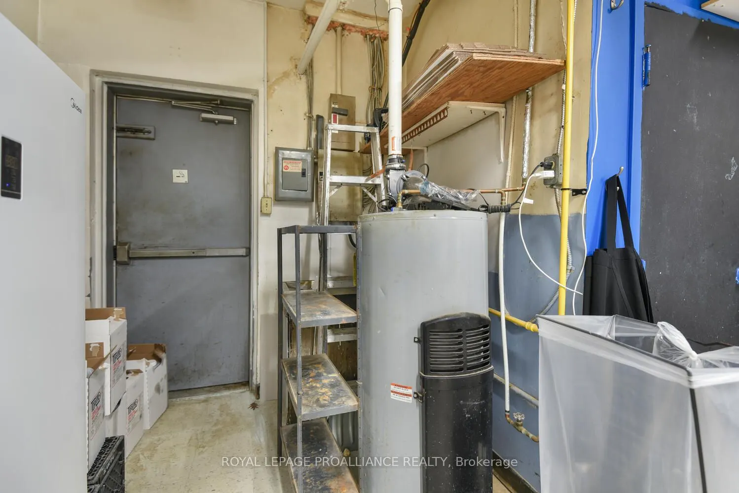 1275 KENSINGTON Parkway, #6