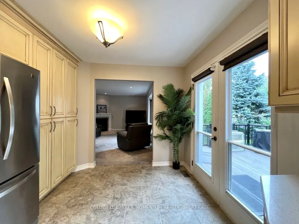 8 Meadowbrook Lane