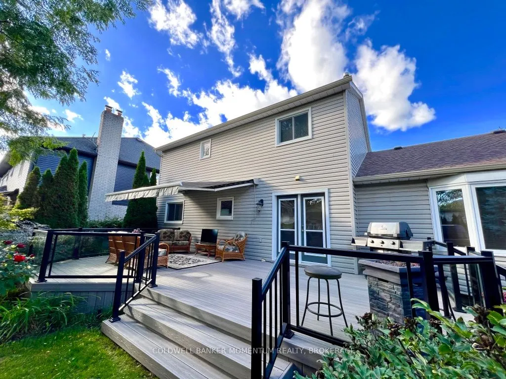 8 Meadowbrook Lane