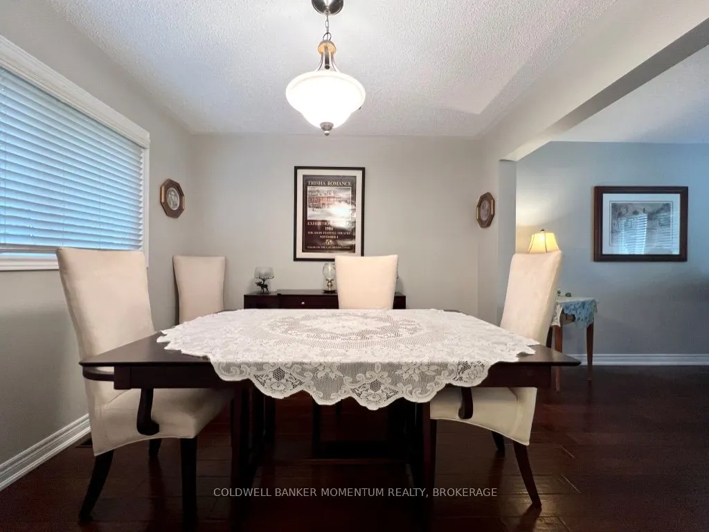 8 Meadowbrook Lane