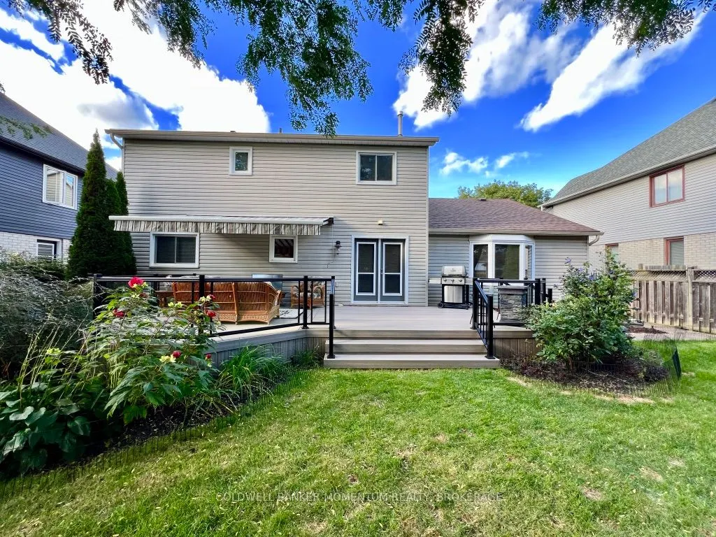 8 Meadowbrook Lane