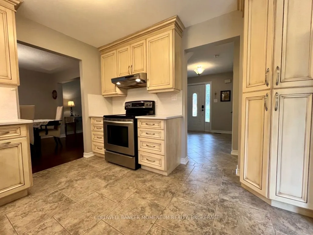 8 Meadowbrook Lane